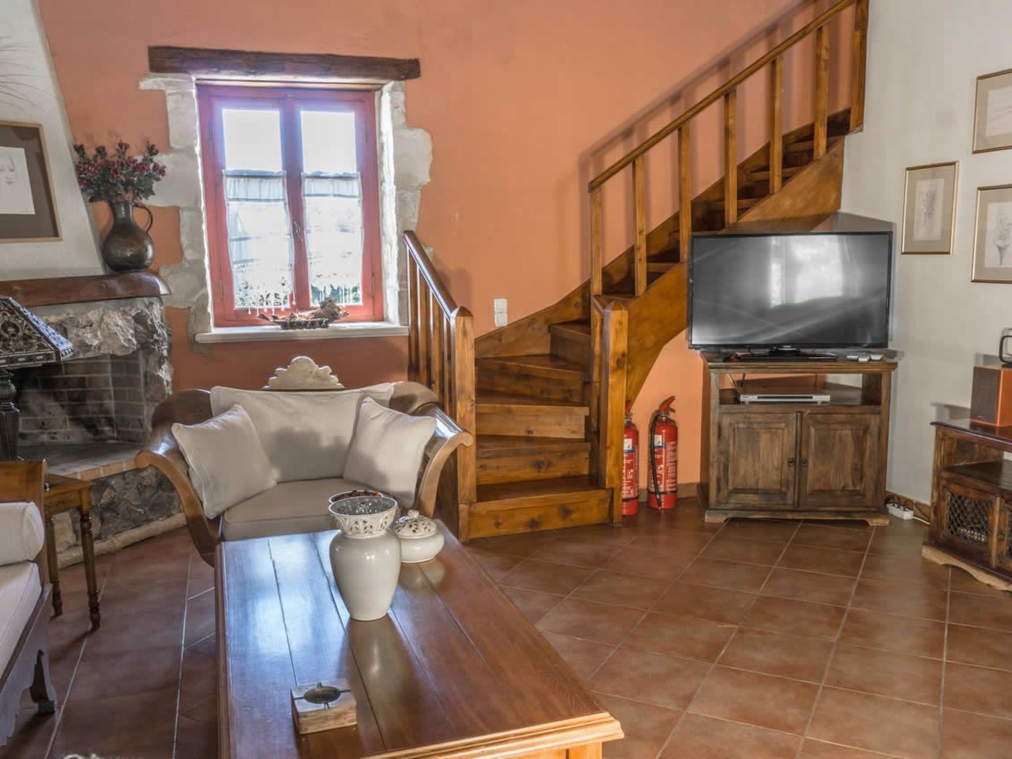 Aresti Mountain Resort Villa Ira mit privatem Pool-Binnen