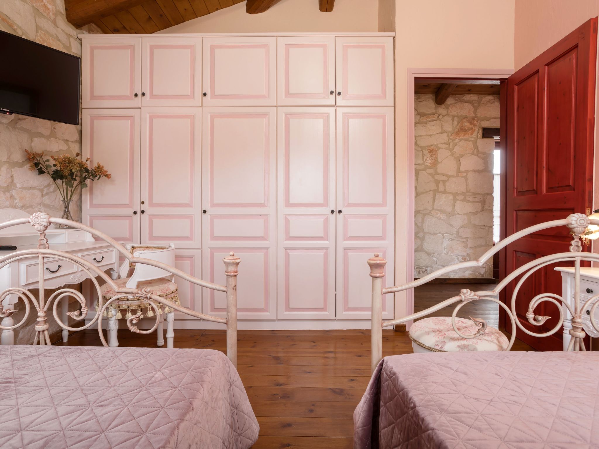 Aresti Mountain Resort Villa Ira mit privatem Pool-Binnen