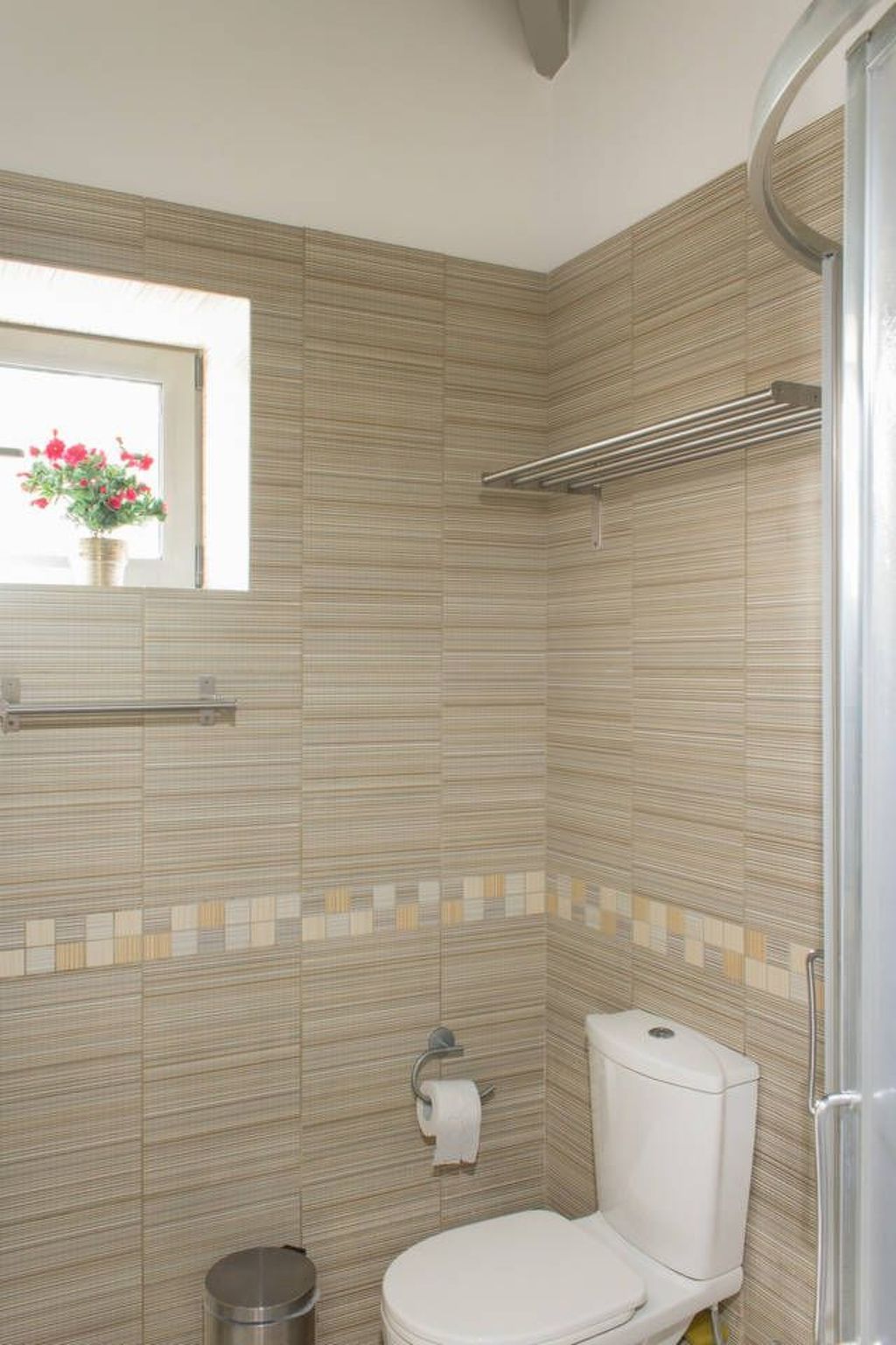 Villa mit zwei Schlafzimmern für 6 Personen. Parken, WiFi-Image-tags.info