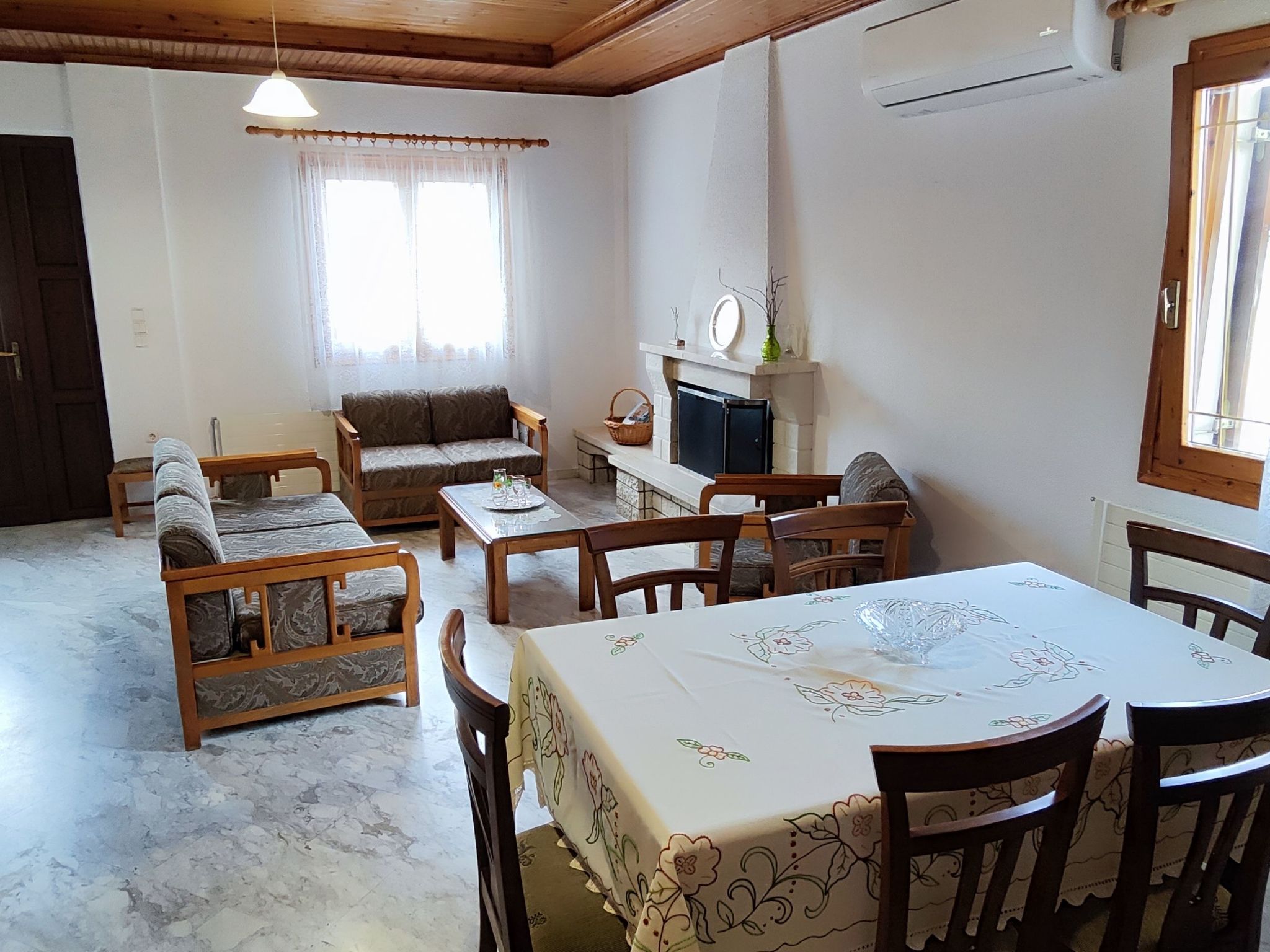 Theofanias Marmorhaus Meteora-Image-tags.info