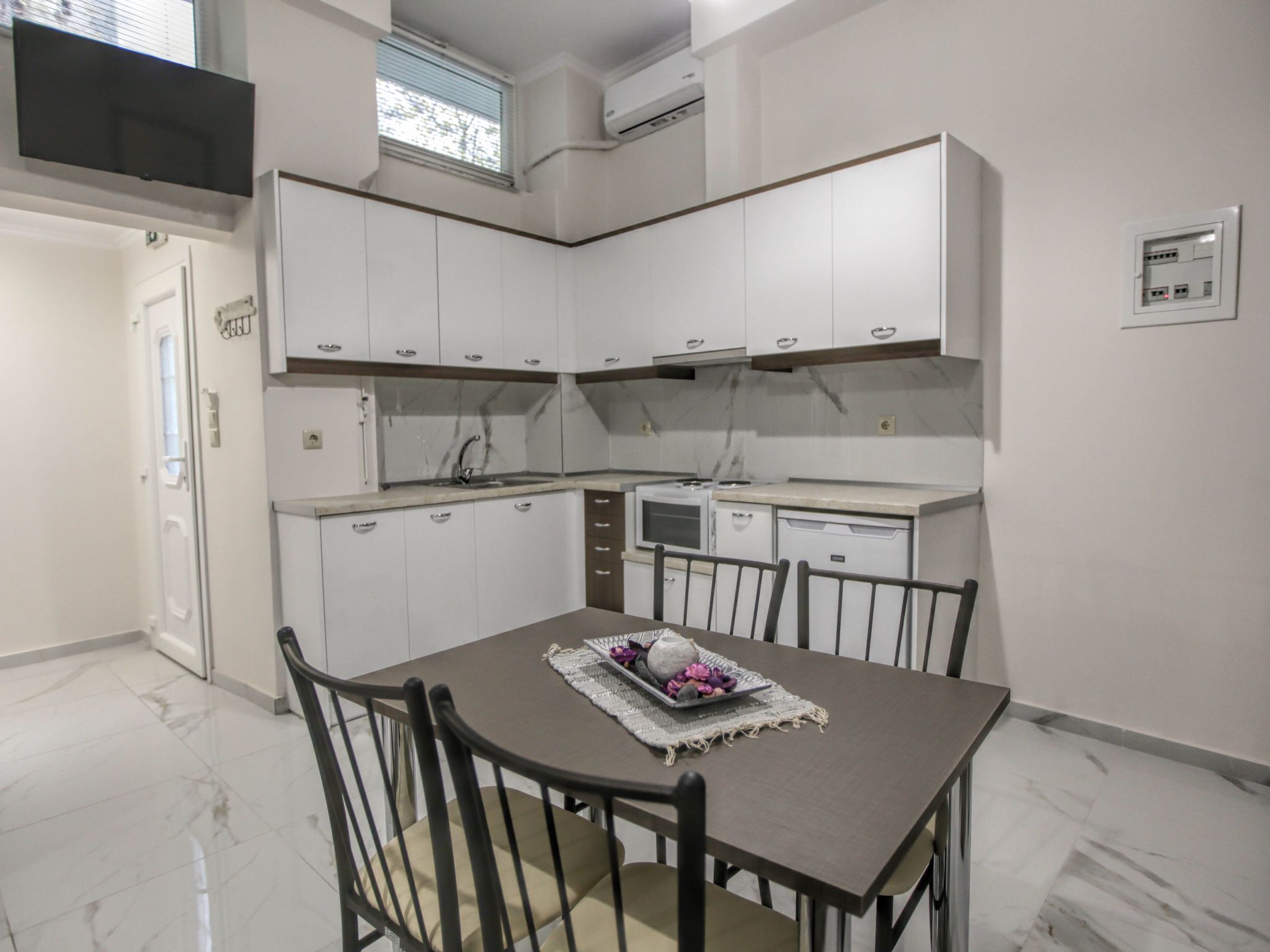 Del Sol Meteora Luxurious Family Suites3 - Image 2