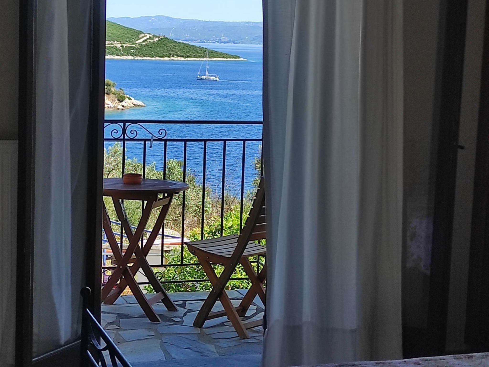 Mylos Trikeri — view 1 of 33