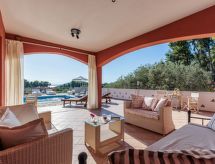 Villa Amaryllis: Luxe privévilla met zwembad voor 10 personen op Skopelos - thumbnail 4