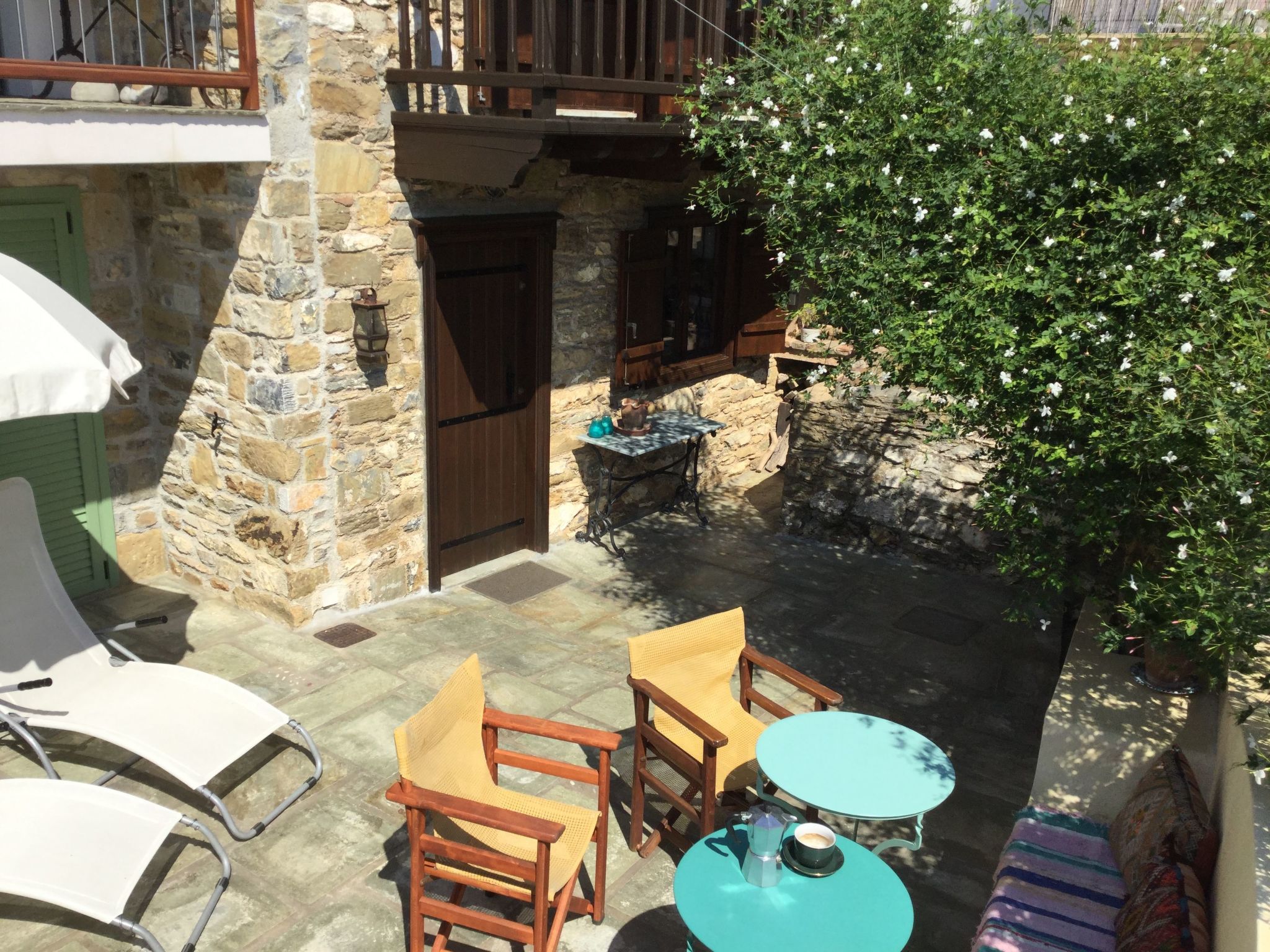 "Kyria Florenz"-Binnen