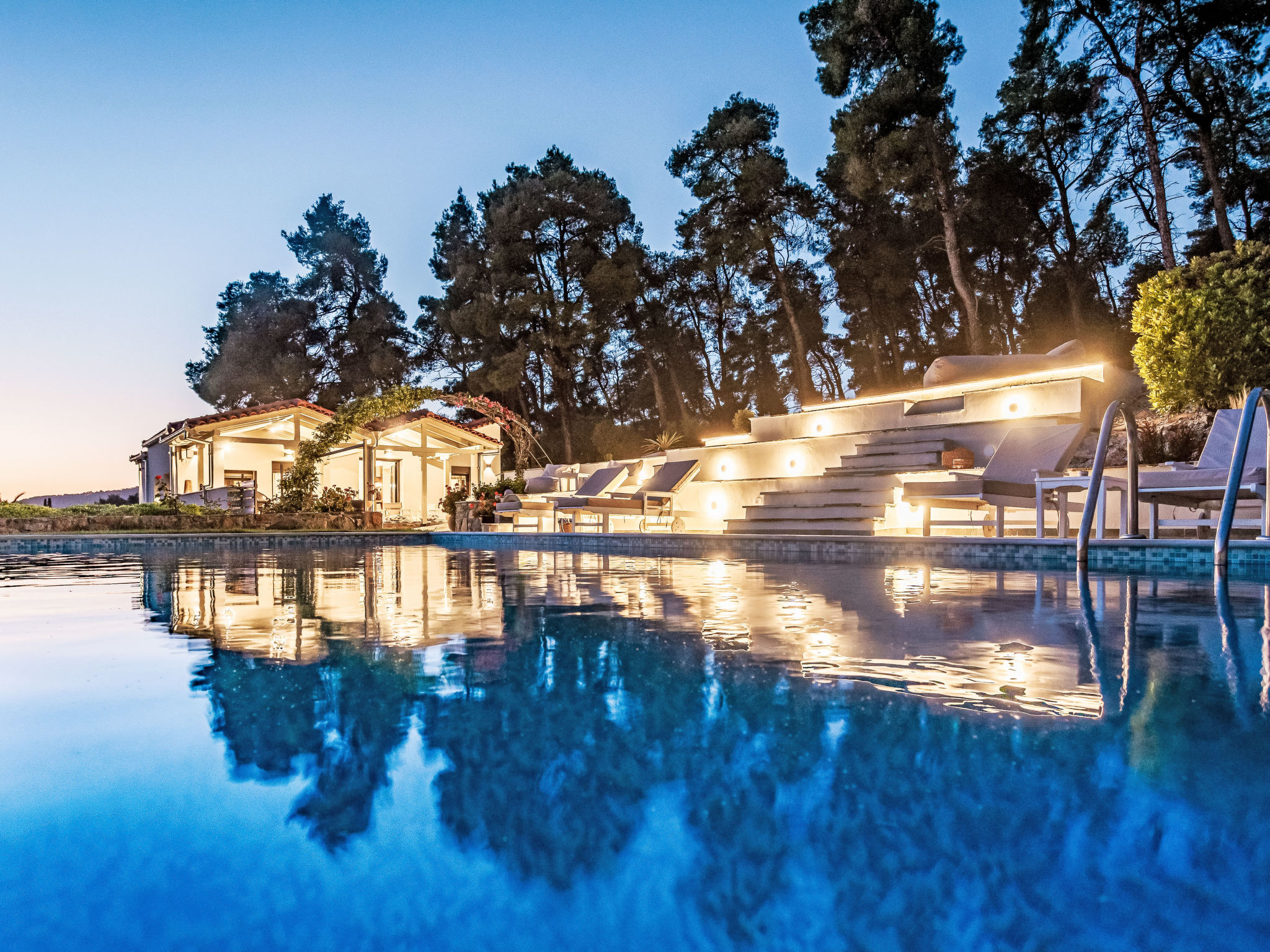 Villa Pine Trees bei Kardous, Skopelos Privater Pool - Draußen