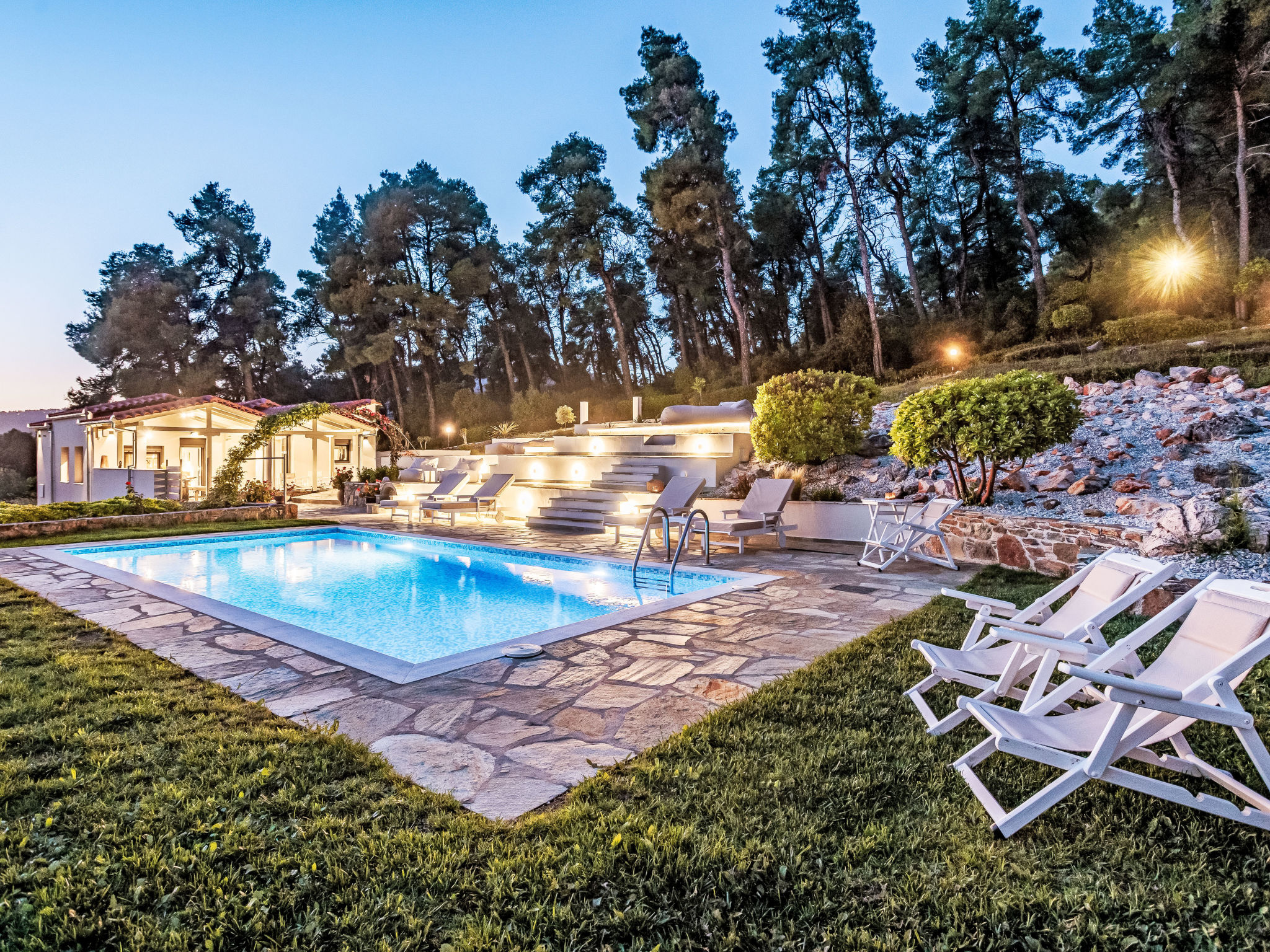 Villa Pine Trees bei Kardous, Skopelos Privater Pool - Draußen