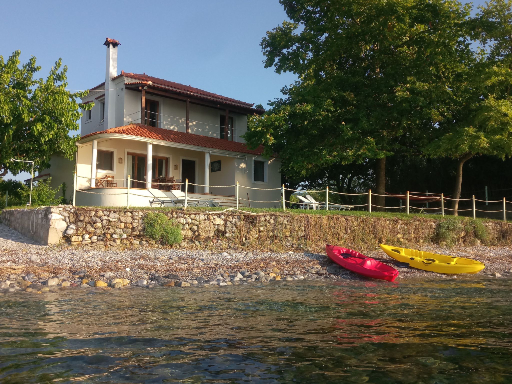 Simos in Paleokastro-Binnen