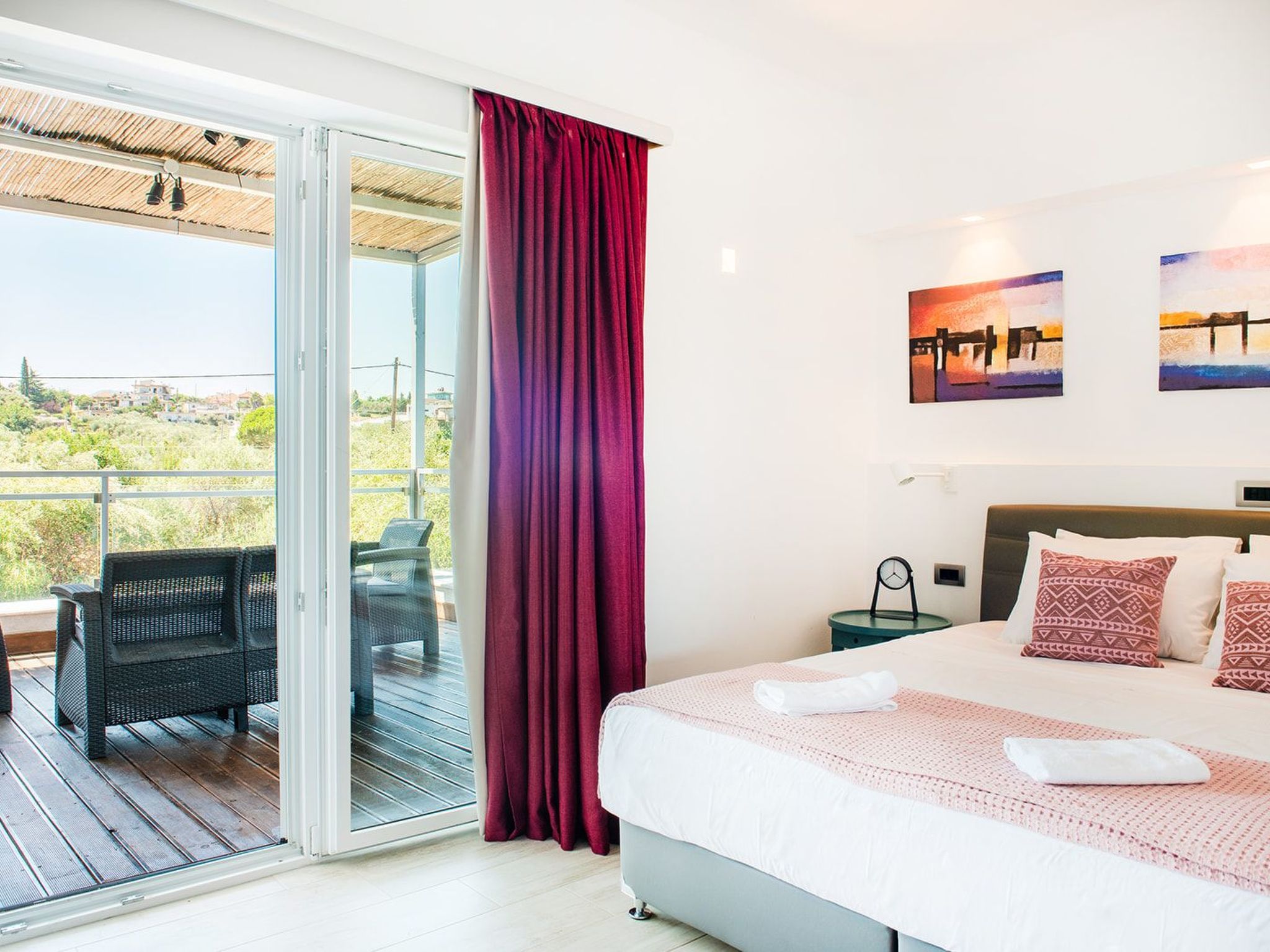 Geräumige Familienvilla, privater Pool und Garten-Binnen