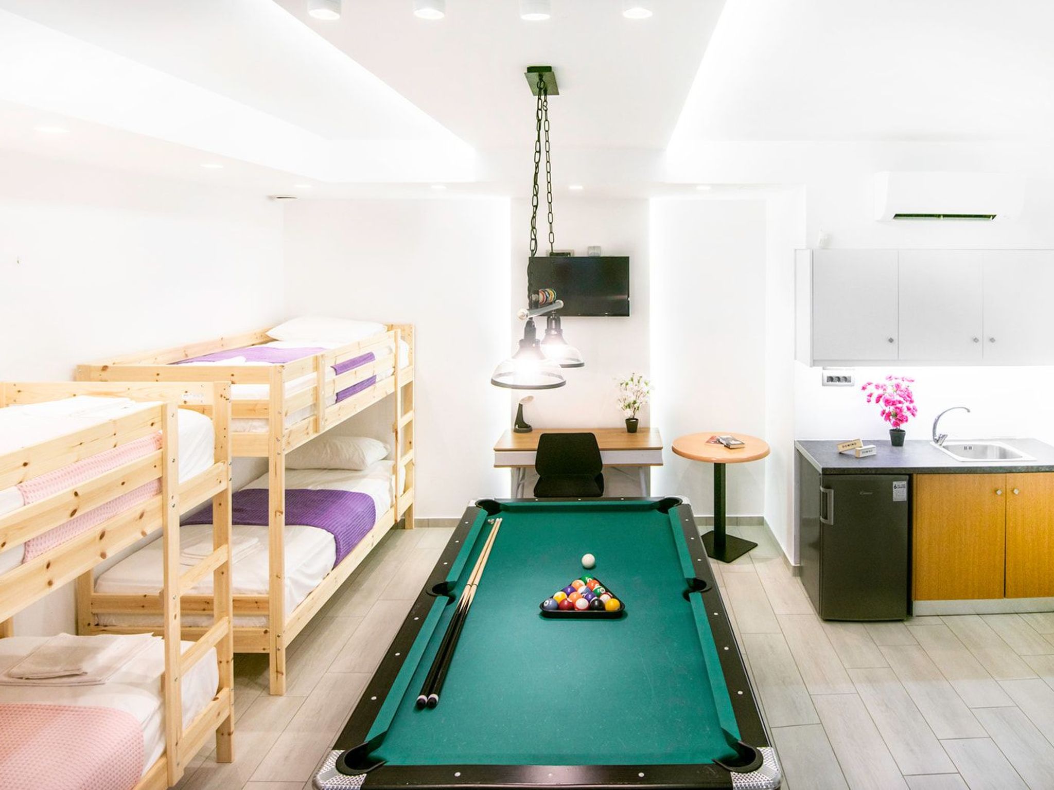 Geräumige Familienvilla, privater Pool und Garten-Binnen