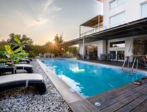 Villa Anna mit privatem Pool und Garten