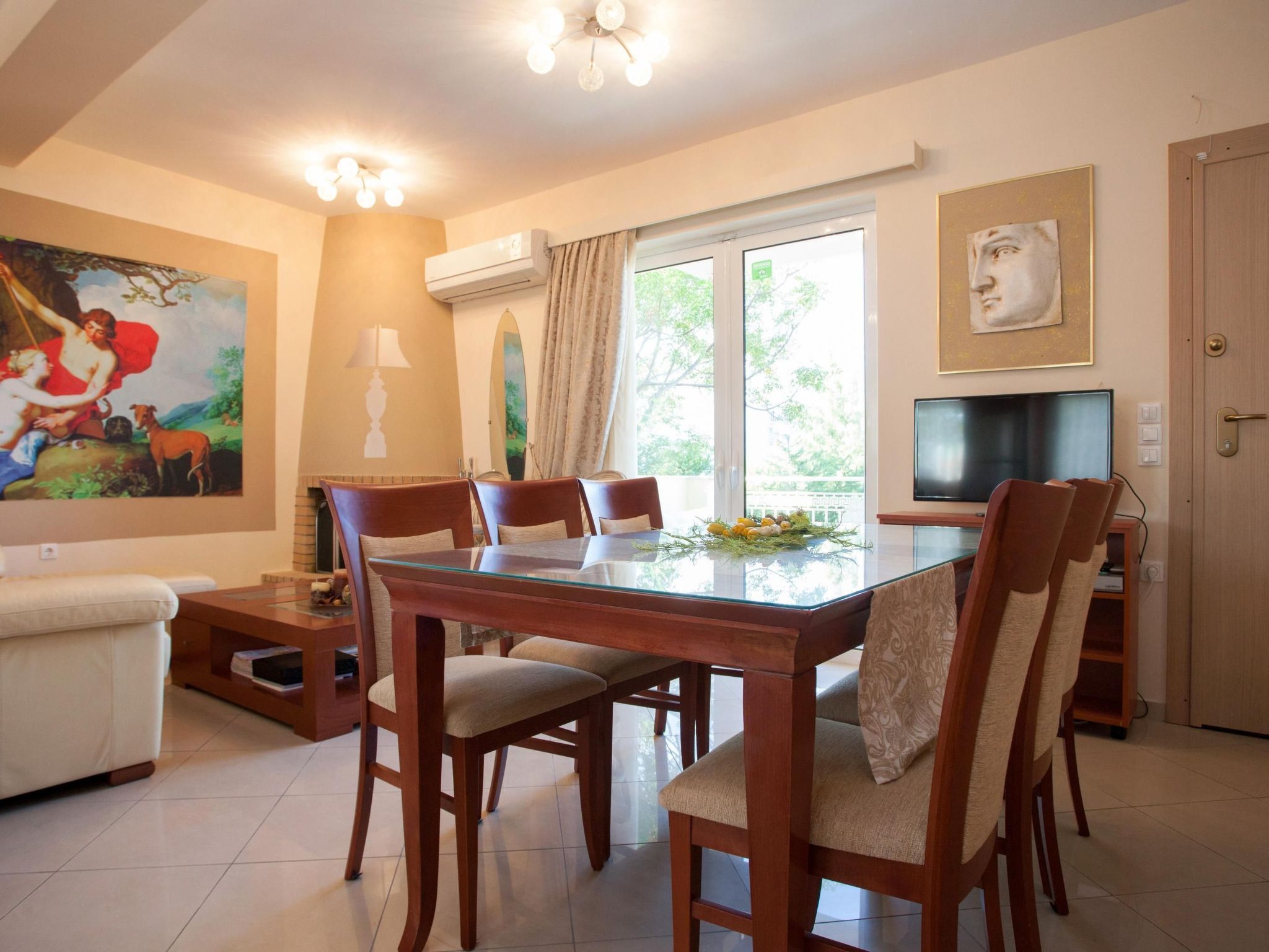 Ferienvilla mit Pool in Loutraki-Image-tags.info