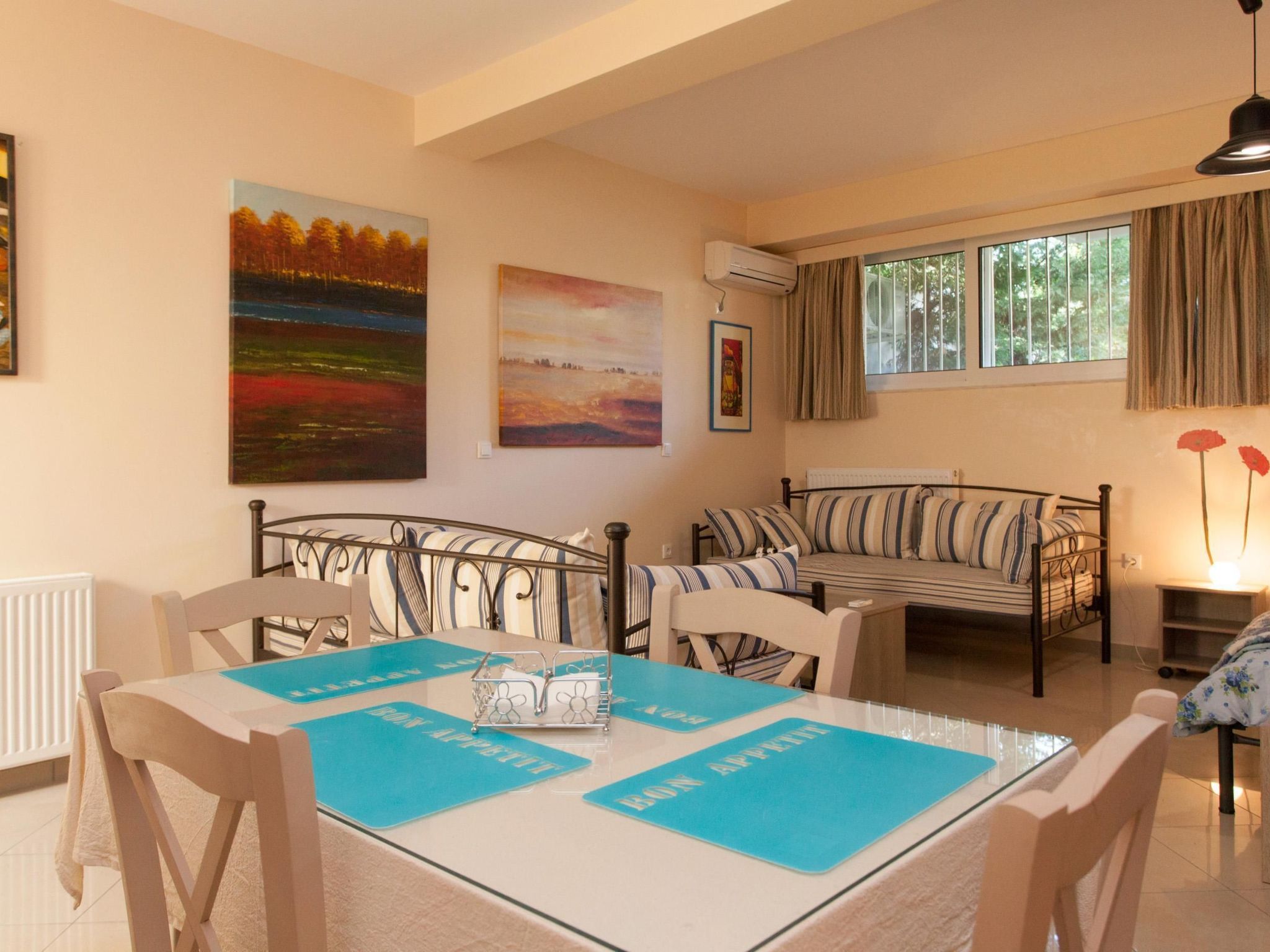 Ferienvilla mit Pool in Loutraki-Image-tags.info