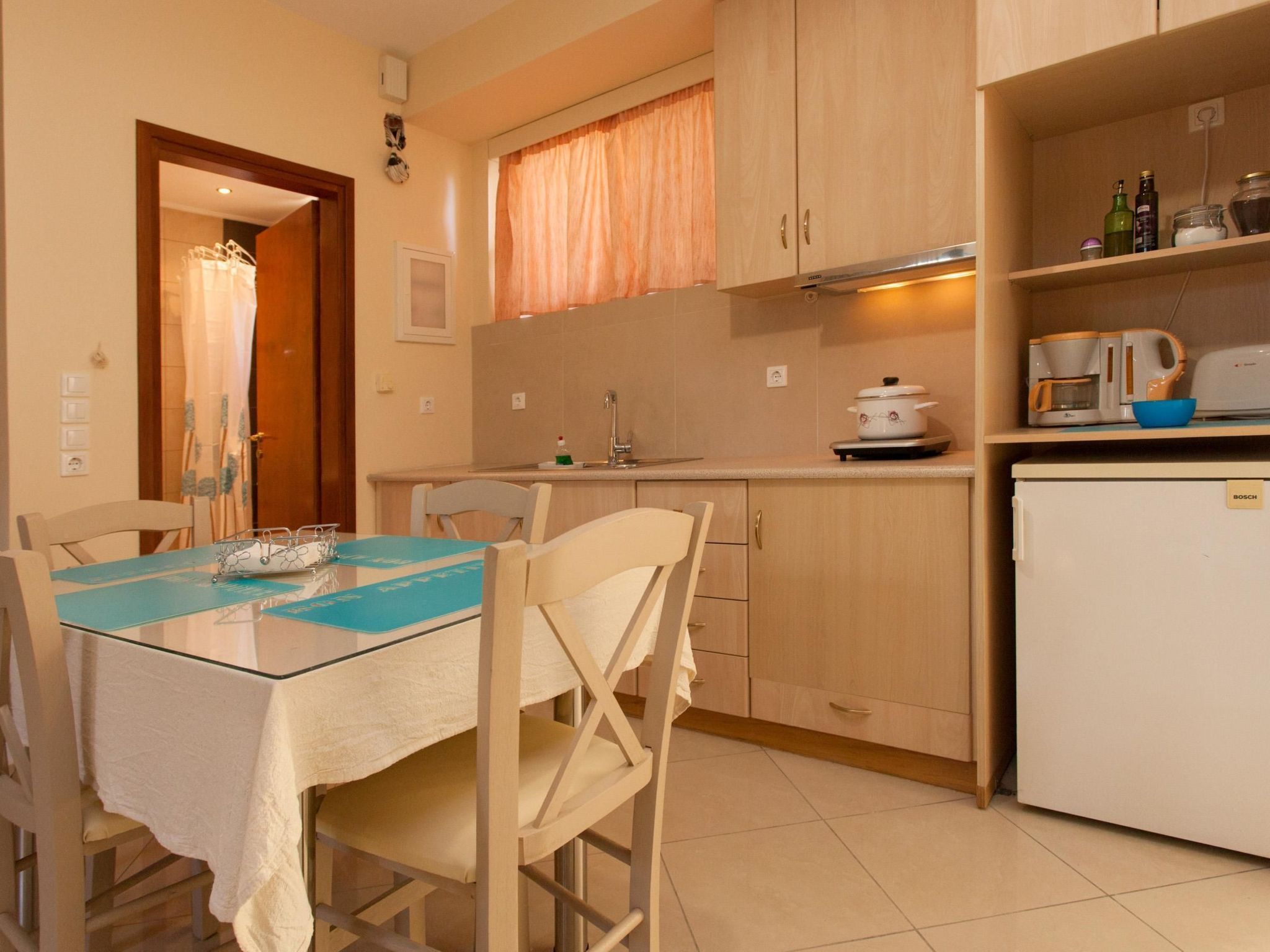 Ferienvilla mit Pool in Loutraki-Image-tags.info