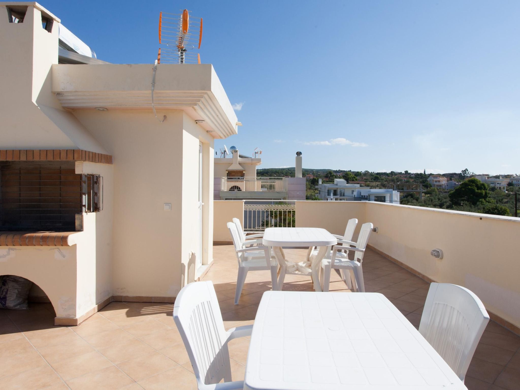 Ferienvilla mit Pool in Loutraki-Image-tags.info