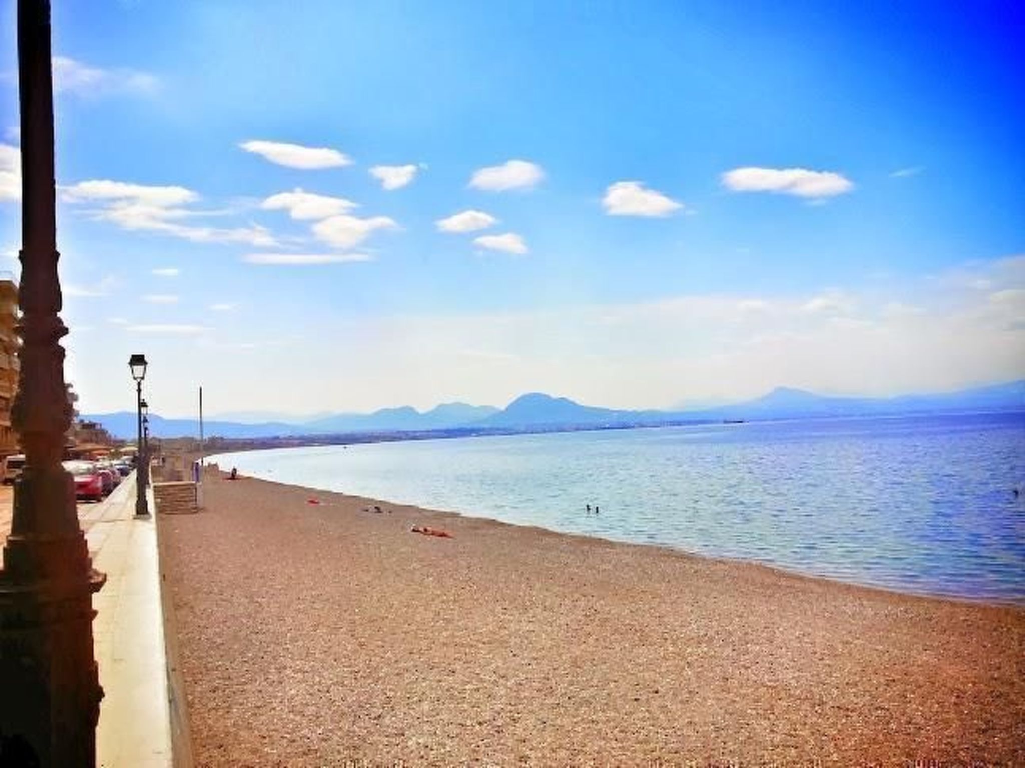 Ferienvilla mit Pool in Loutraki-Image-tags.info