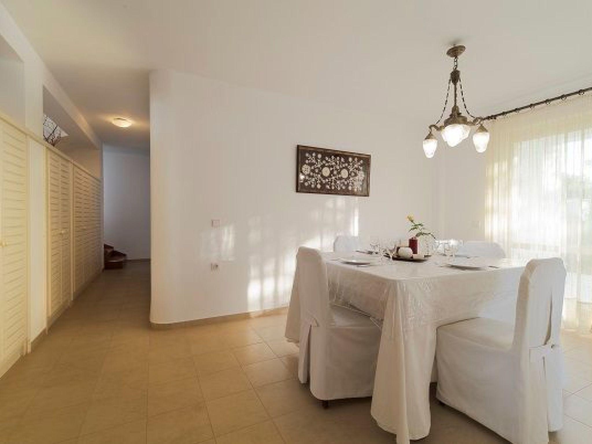 Neben Orangenbaum-Obstgarten-Binnen