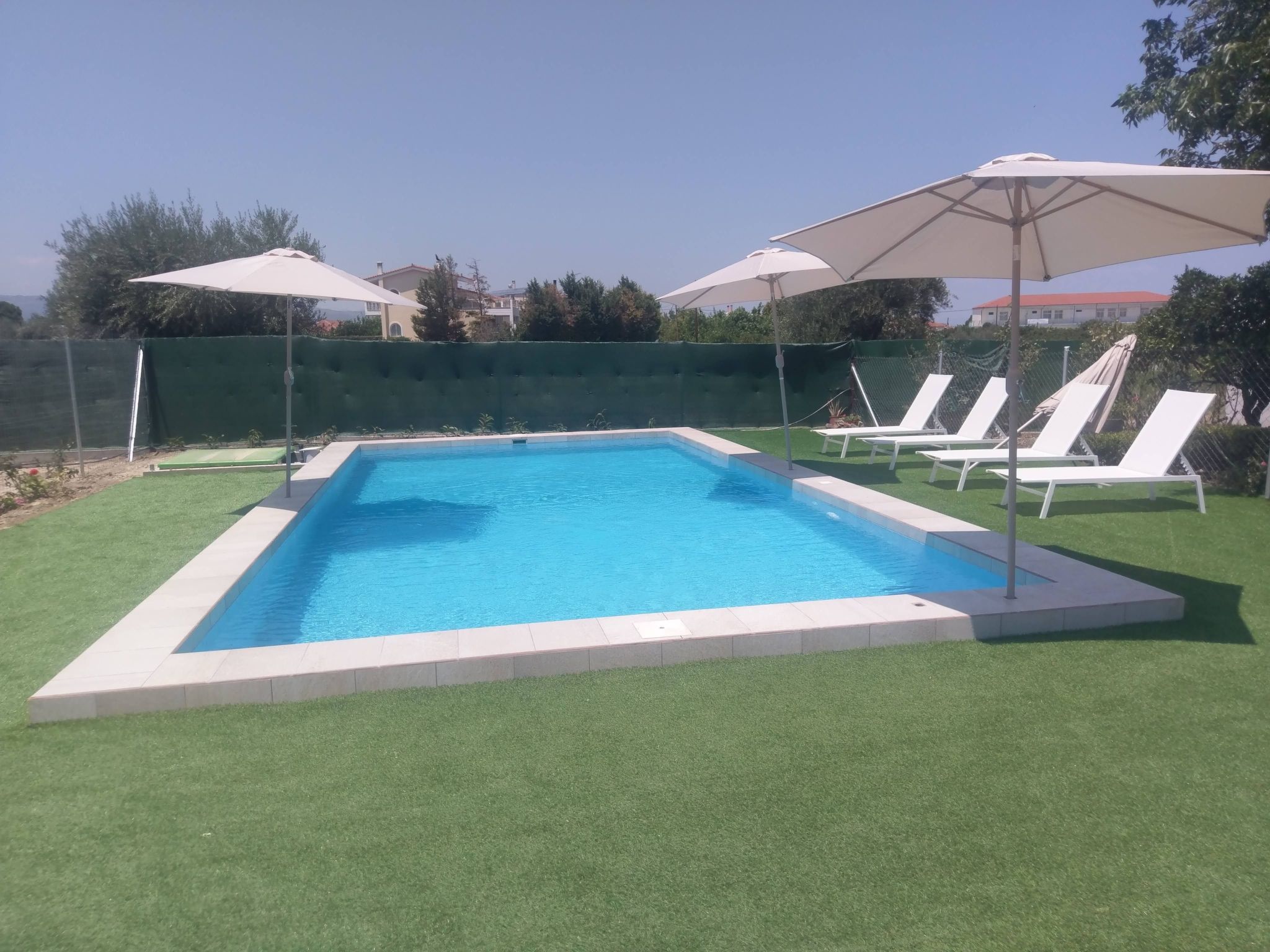 Neben Orangenbaum-Obstgarten-Binnen