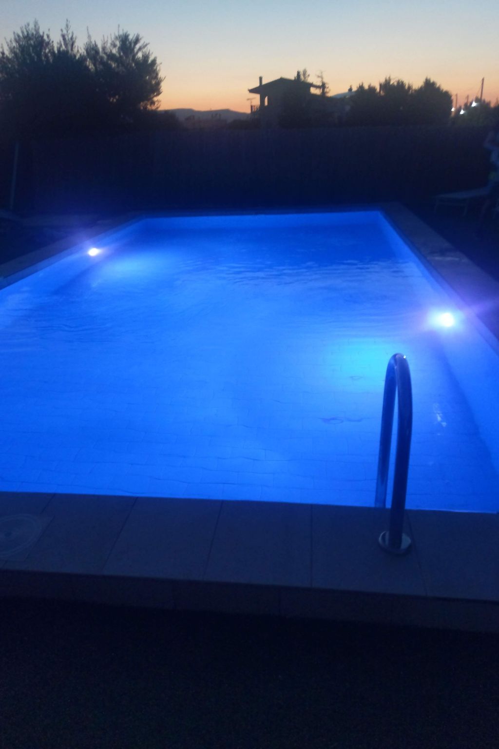 Neben Orangenbaum-Obstgarten-Binnen