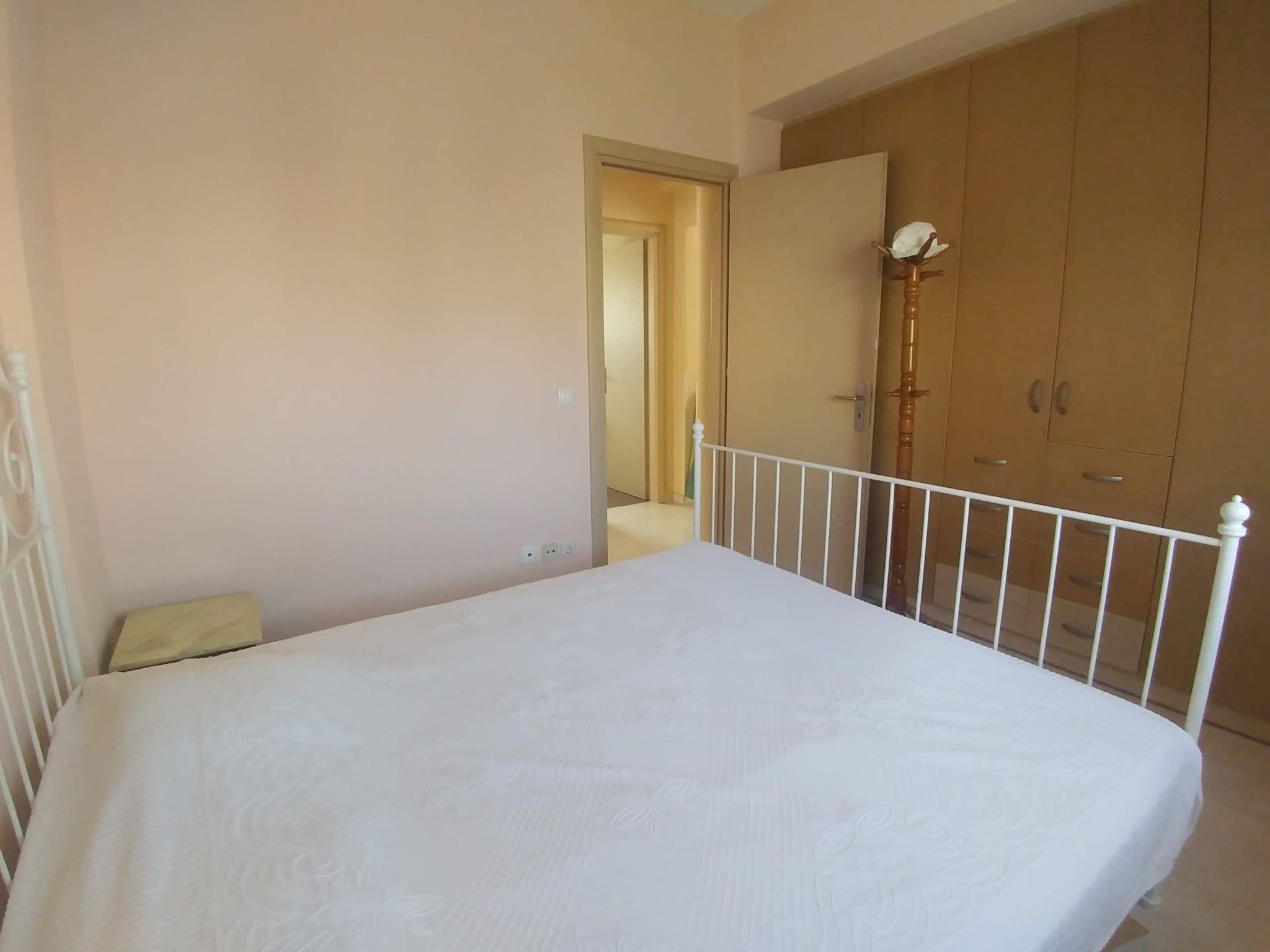 Charmantes Appartement in Derveni-Drinnen