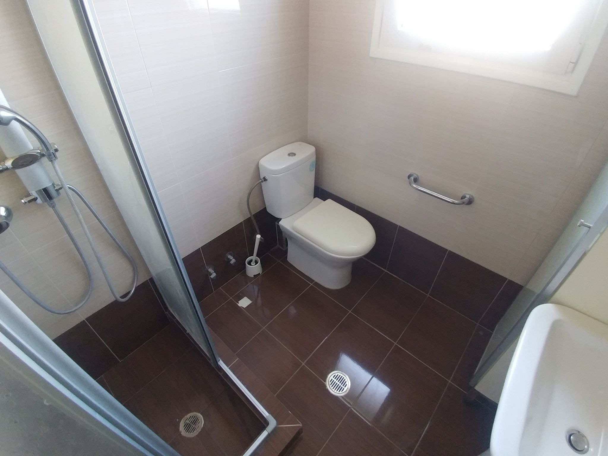 Charmantes Appartement in Derveni-Drinnen