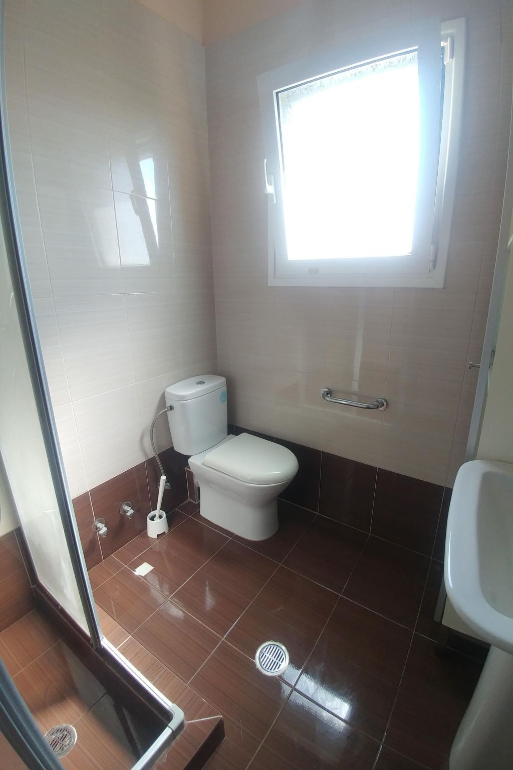 Charmantes Appartement in Derveni-Drinnen