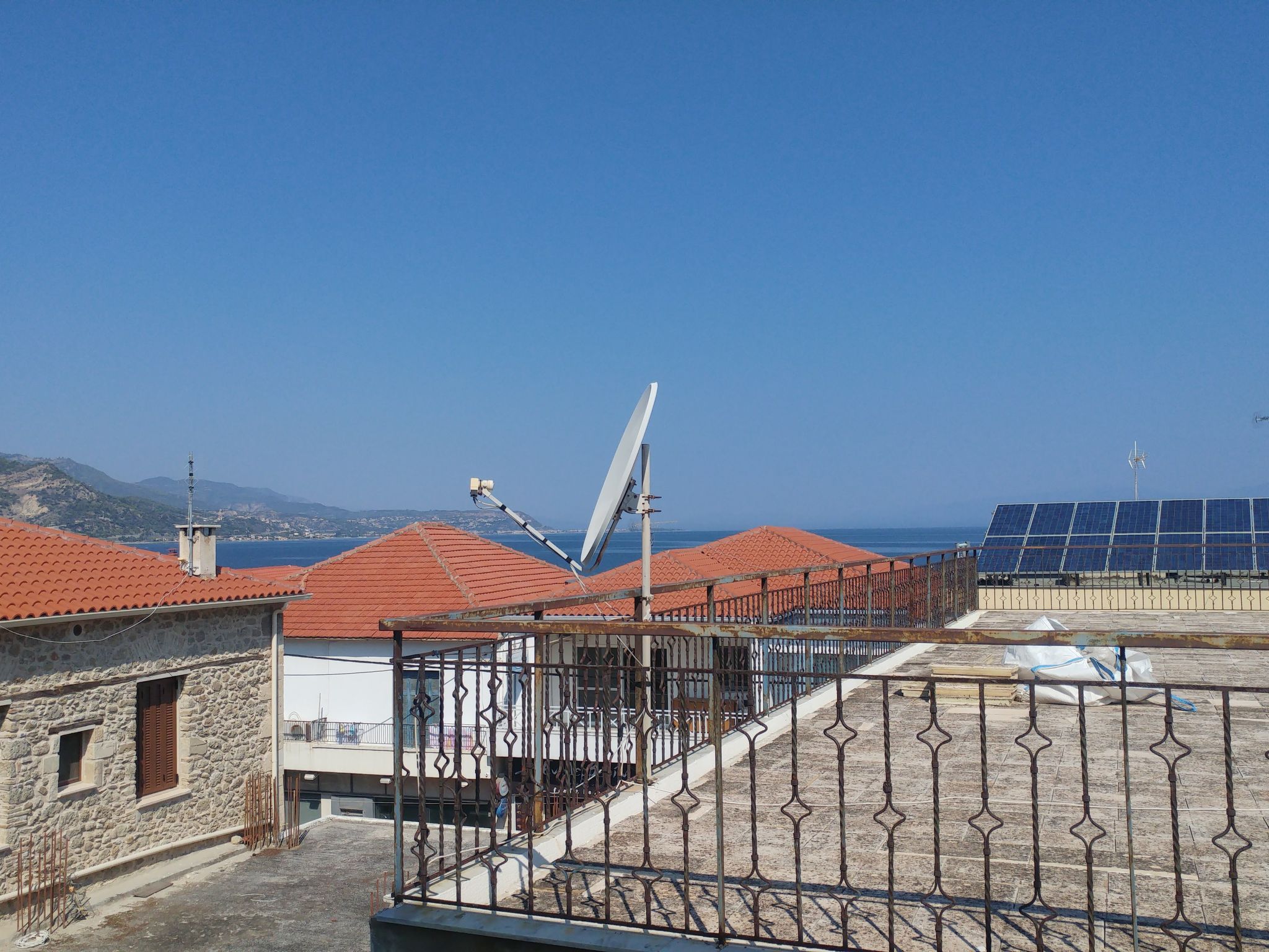 Charmantes Appartement in Derveni-Draußen