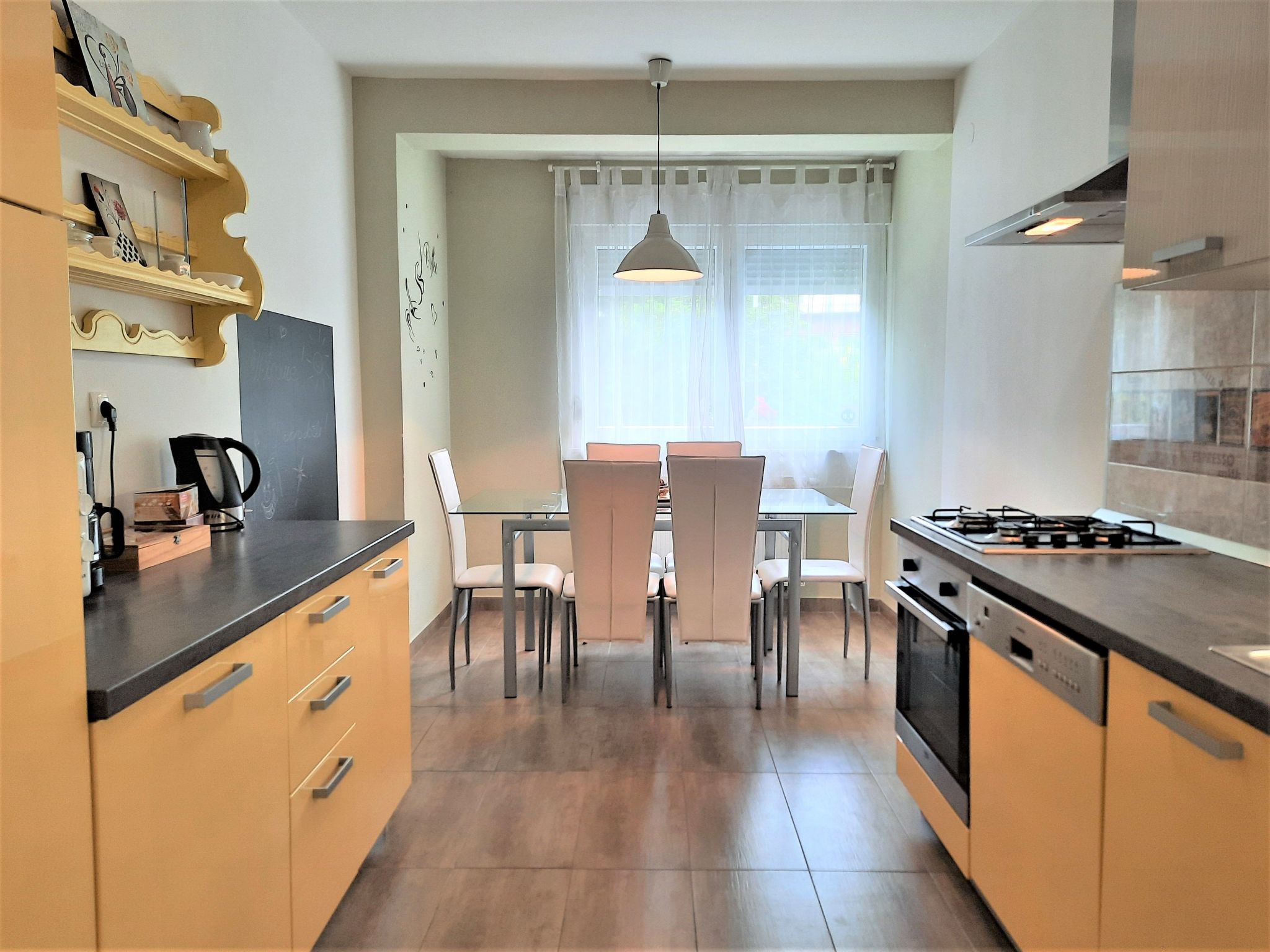 Schöne neu renovierte Wohnung in der Nähe des Zentrums-Inside