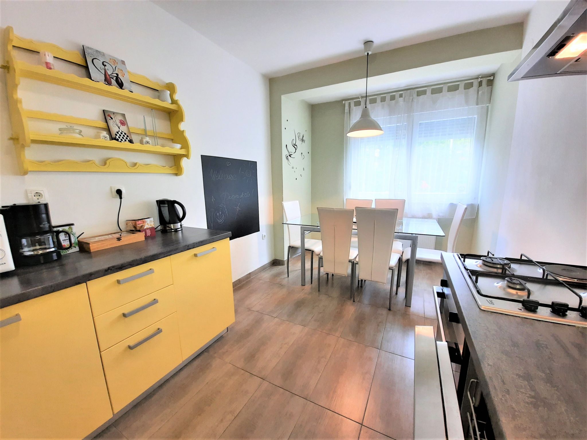 Schöne neu renovierte Wohnung in der Nähe des Zentrums-Inside