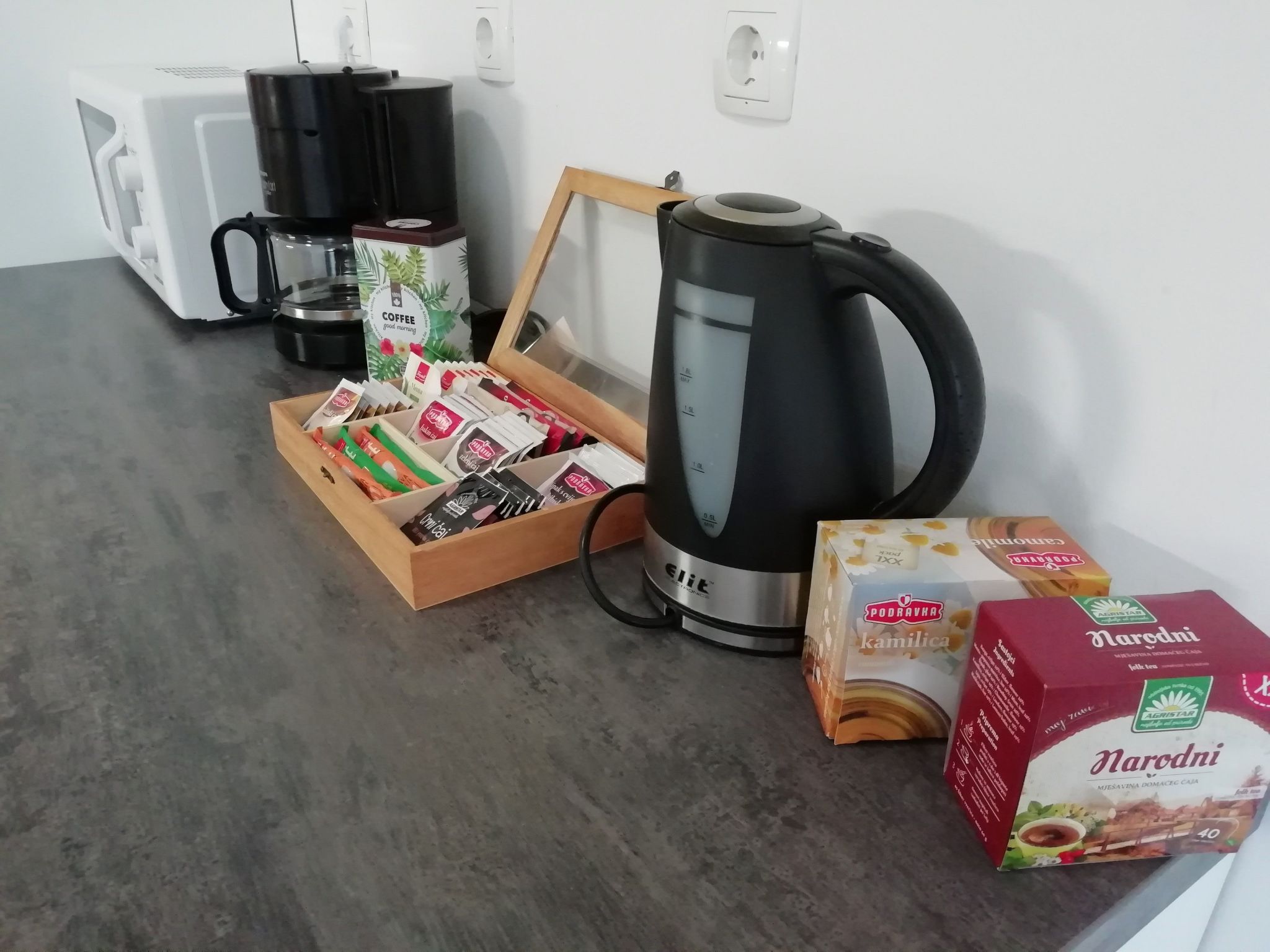 Schöne neu renovierte Wohnung in der Nähe des Zentrums-Inside