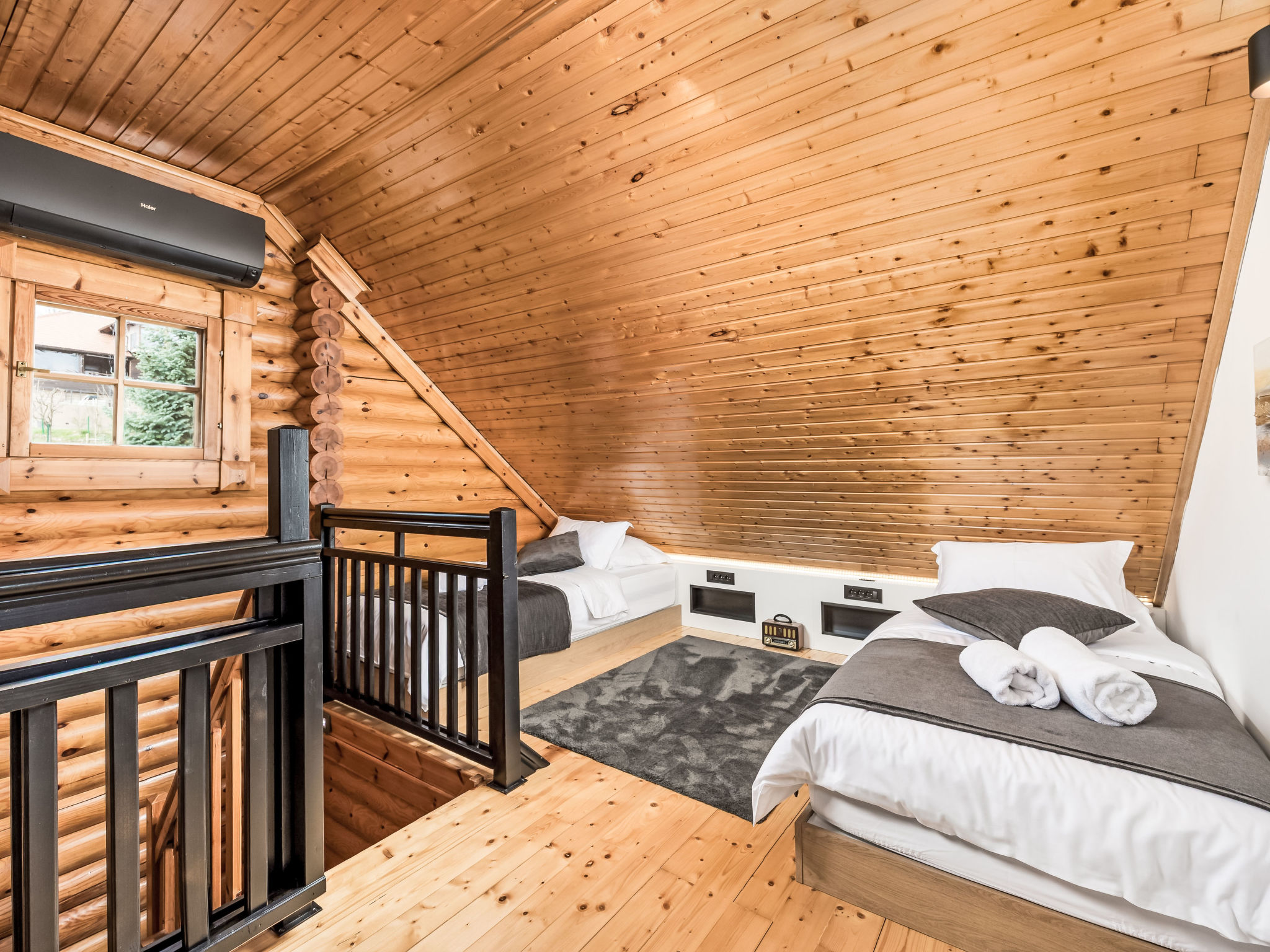 Five Senses House - Dedans