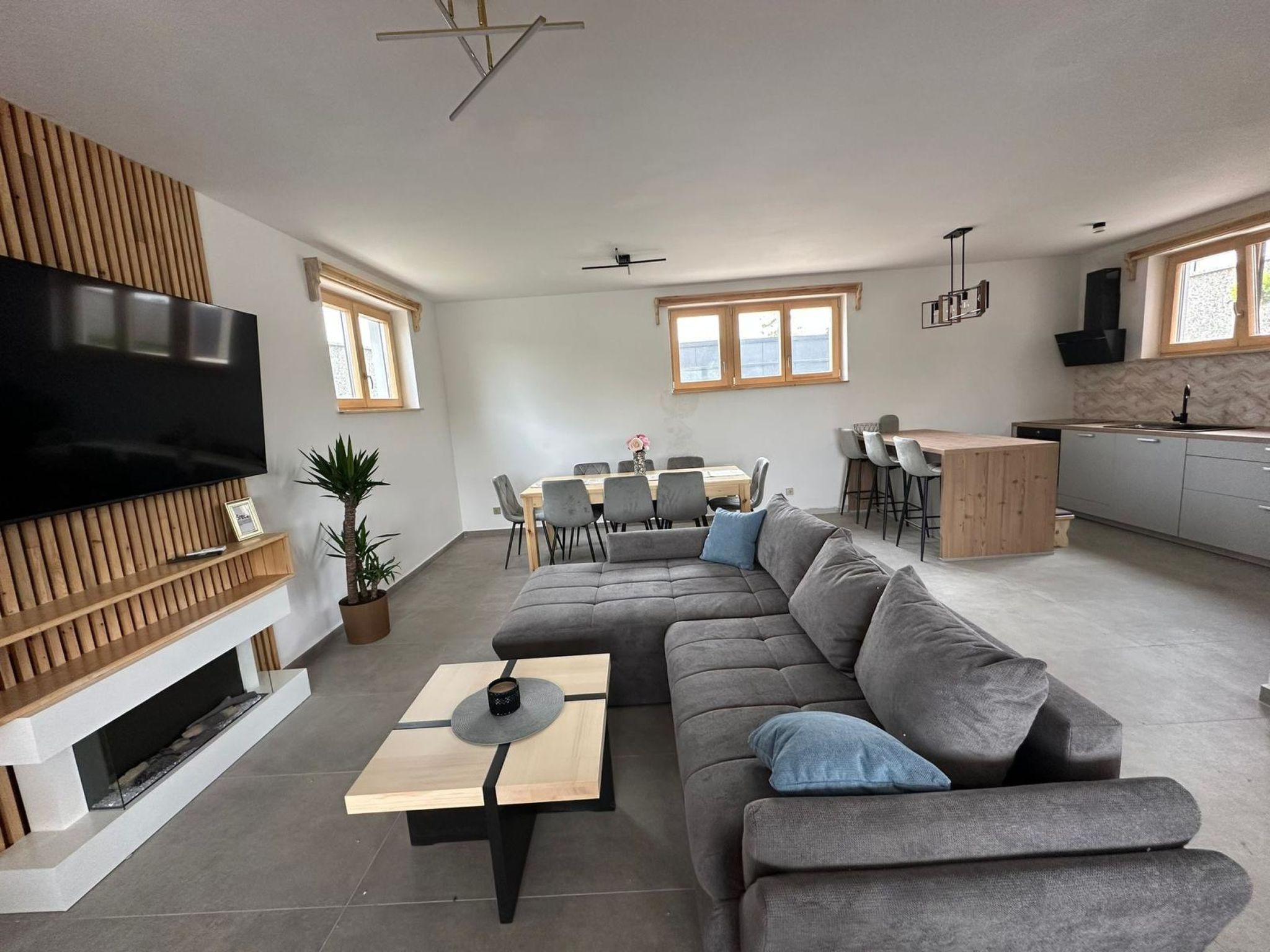 Villa Ana — Living Room (4 of 6)