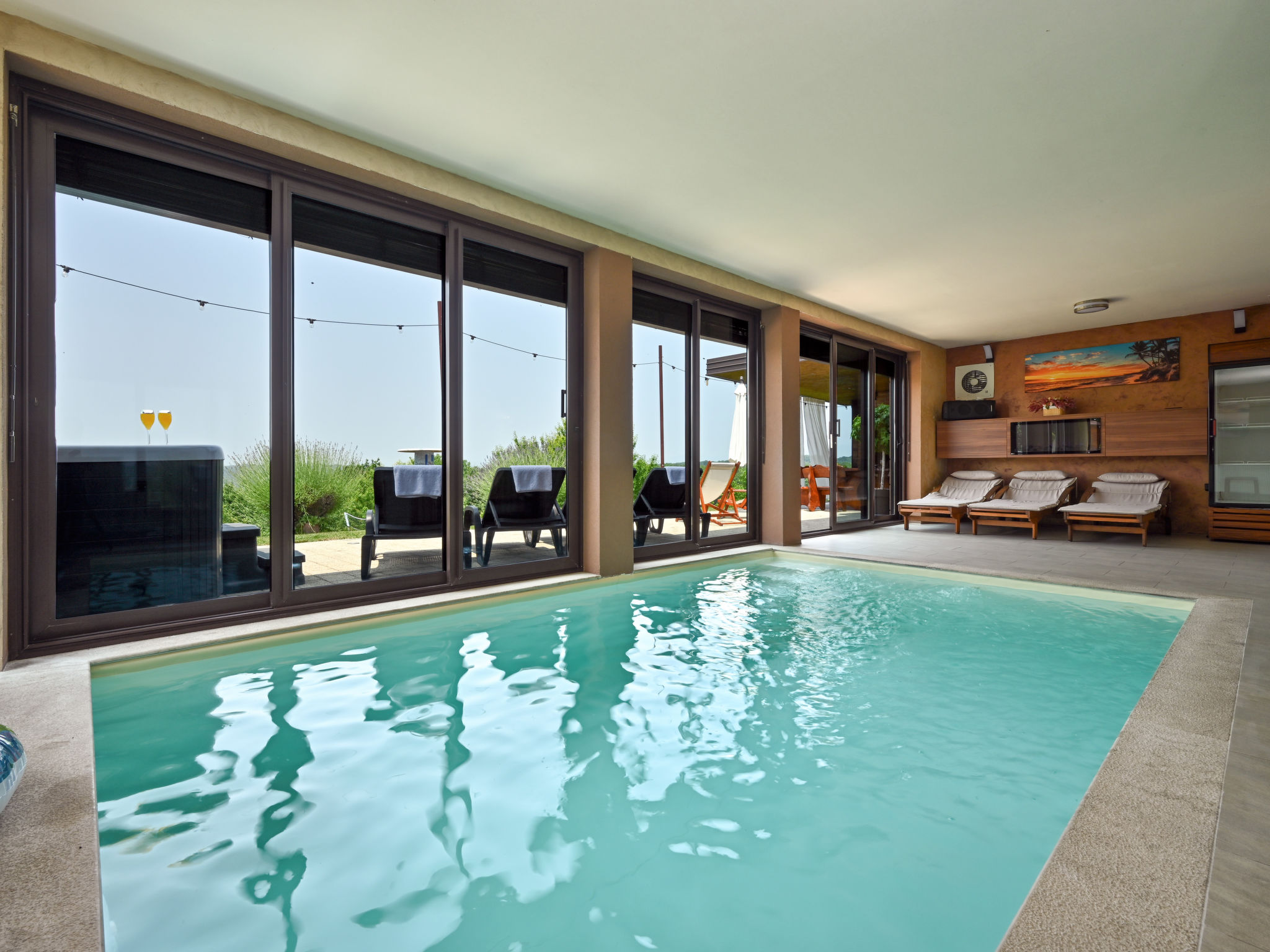 Divinus Holiday House — Pool Outdoor (2 of 36)