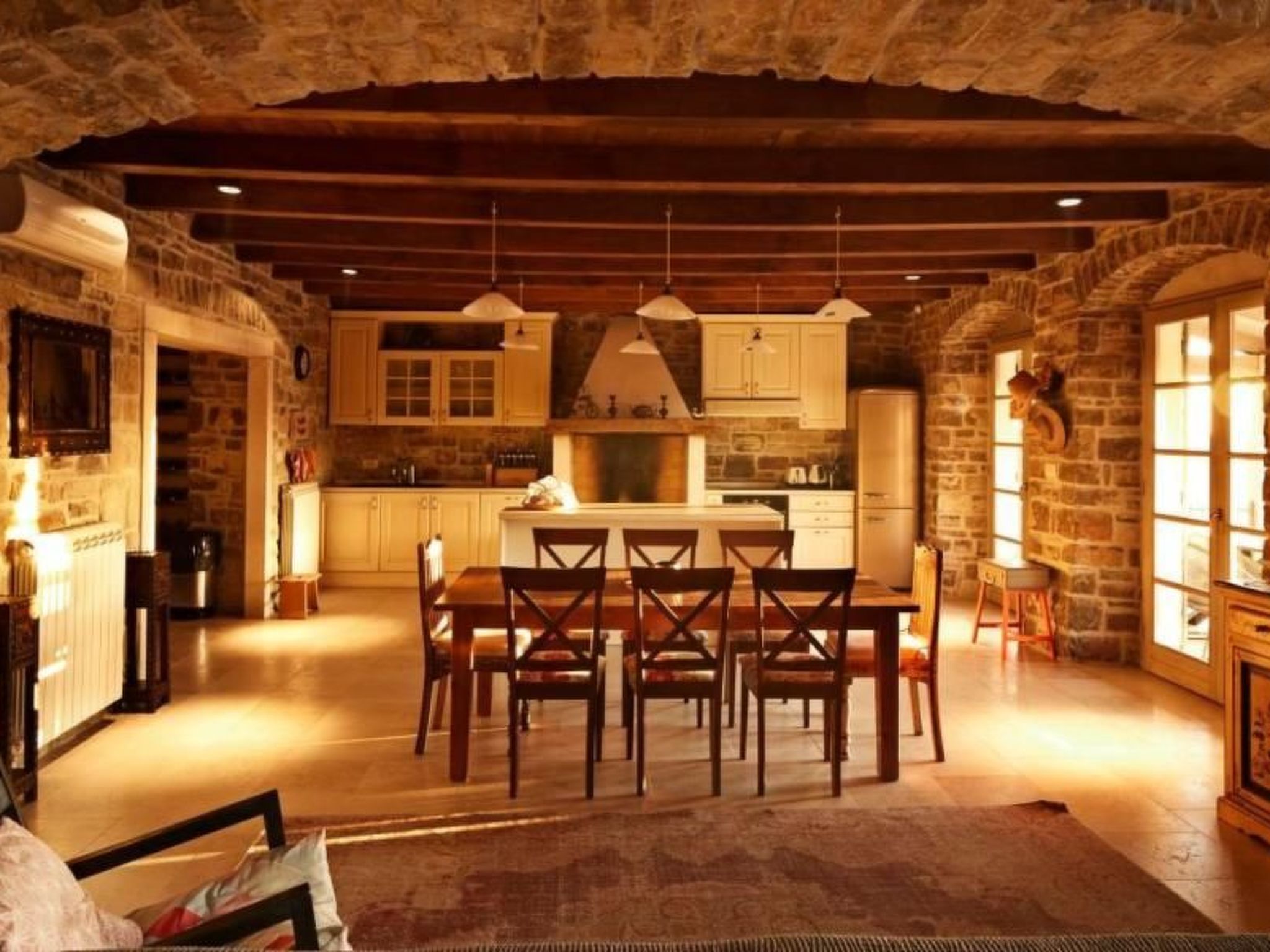 In Kostanjica mit Grill, Terrasse und Garten