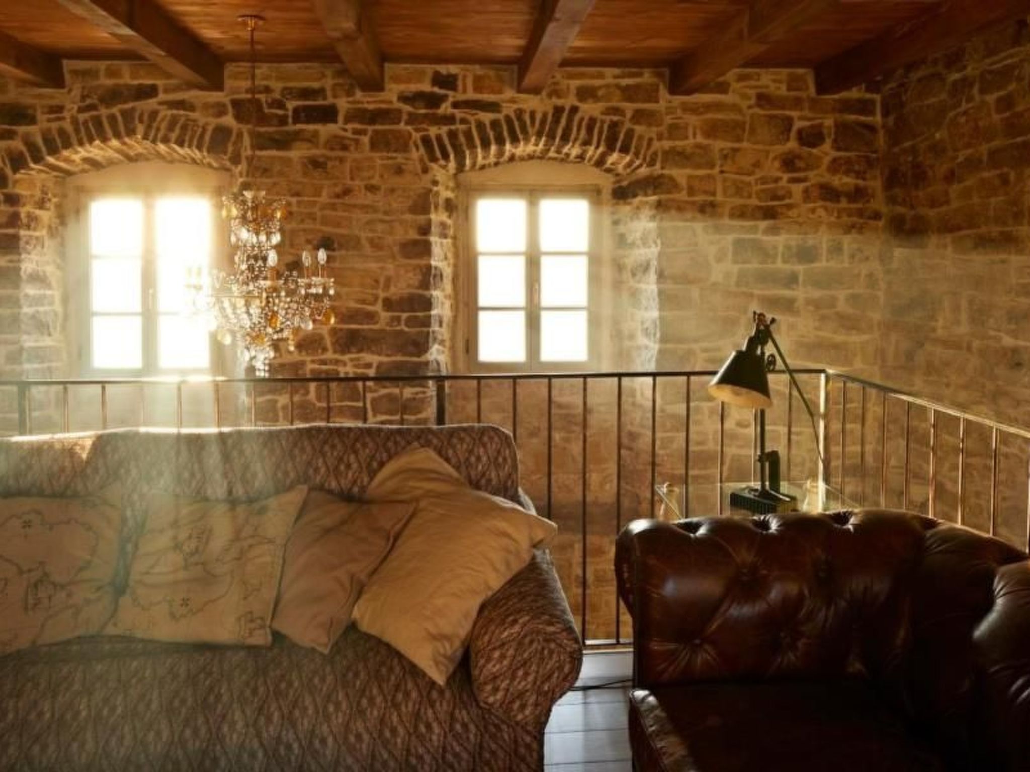 In Kostanjica mit Grill, Terrasse und Garten-Drinnen