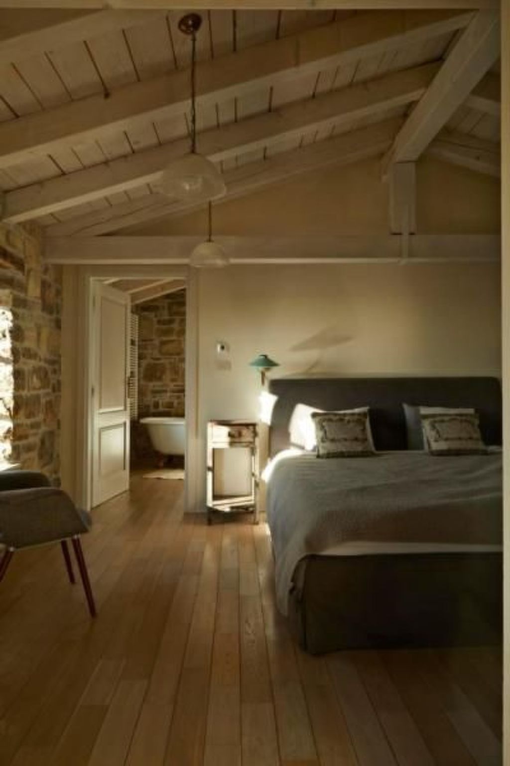 In Kostanjica mit Grill, Terrasse und Garten-Drinnen