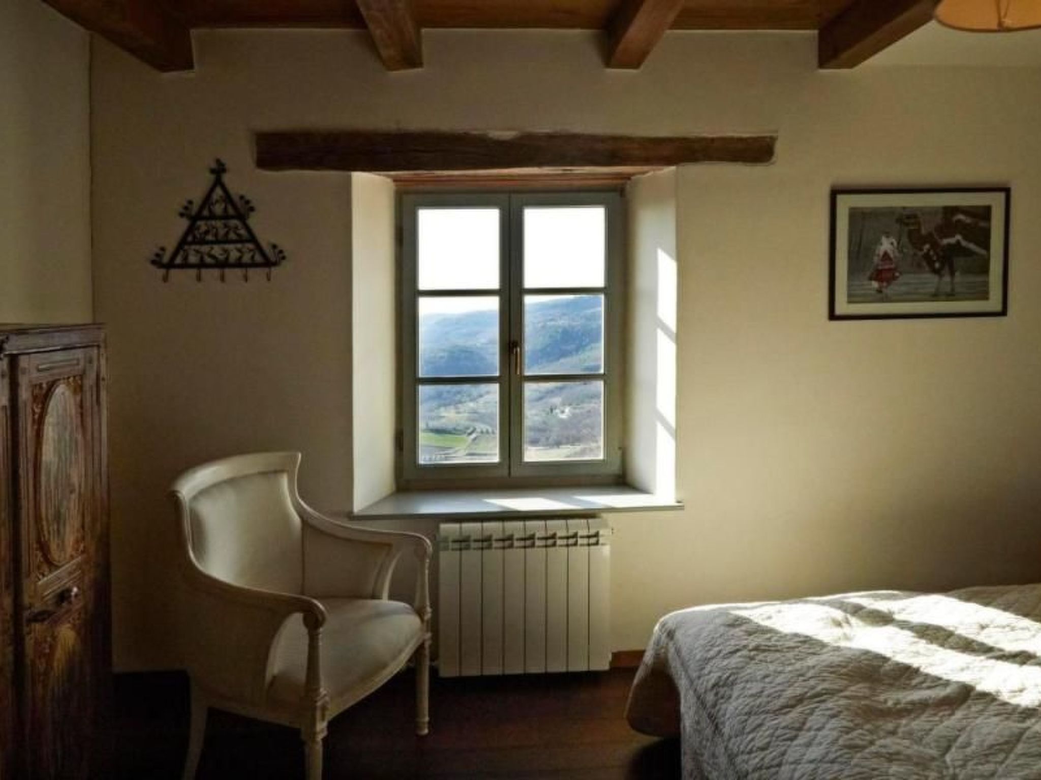 In Kostanjica mit Grill, Terrasse und Garten-Drinnen