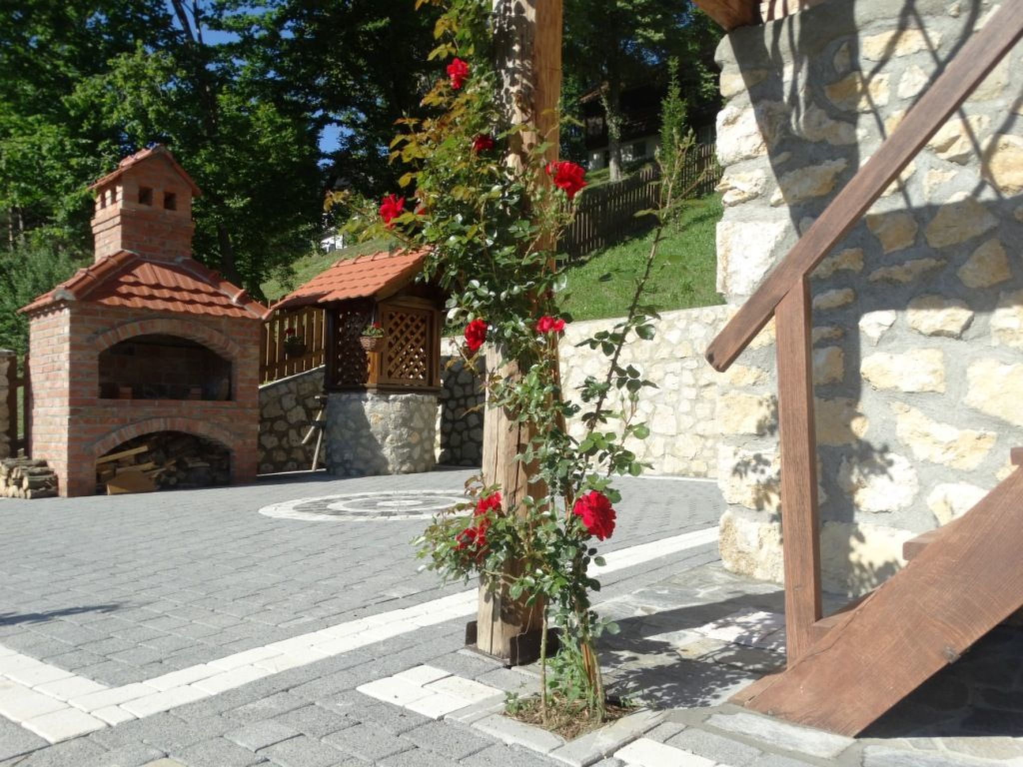 Für 4 Personen und 1 Kind in Tuhelj, Nordkroatien-Outside