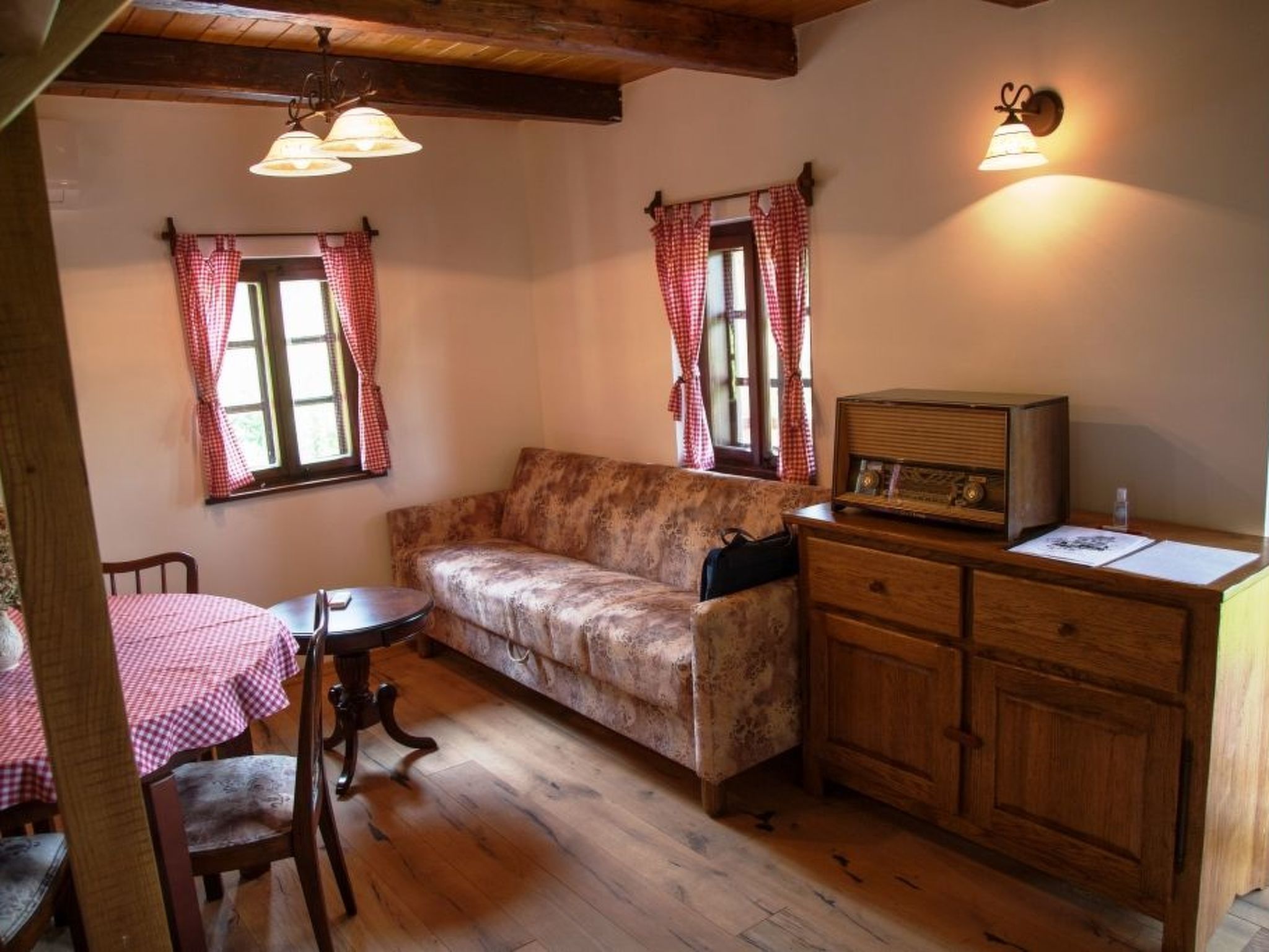 Für 4 Personen und 1 Kind in Tuhelj, Nordkroatien-Image-tags.info