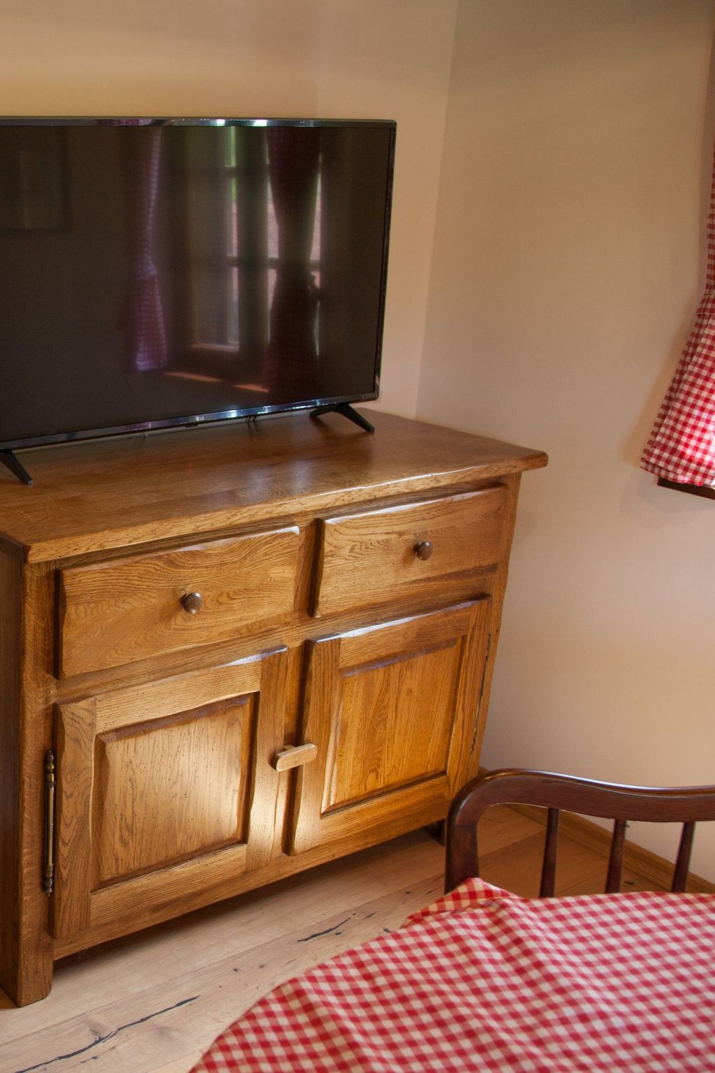 Für 4 Personen und 1 Kind in Tuhelj, Nordkroatien-Inside