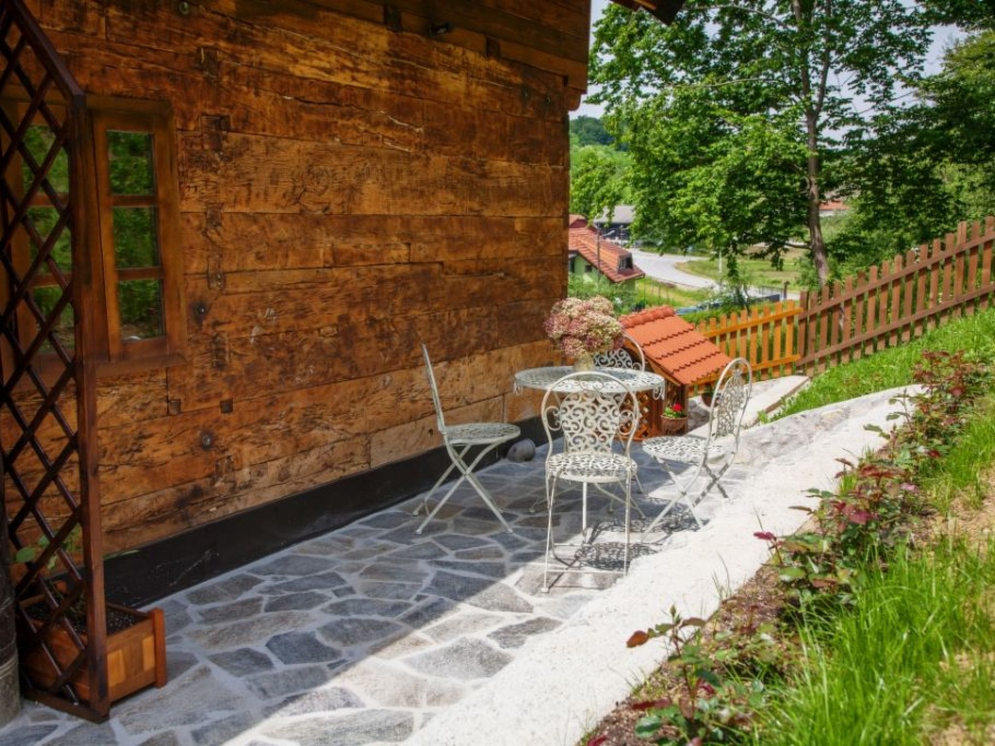 für 4 Personen und 1 Kind in Tuhelj, Nordkroatien — Terrace (4 of 43)