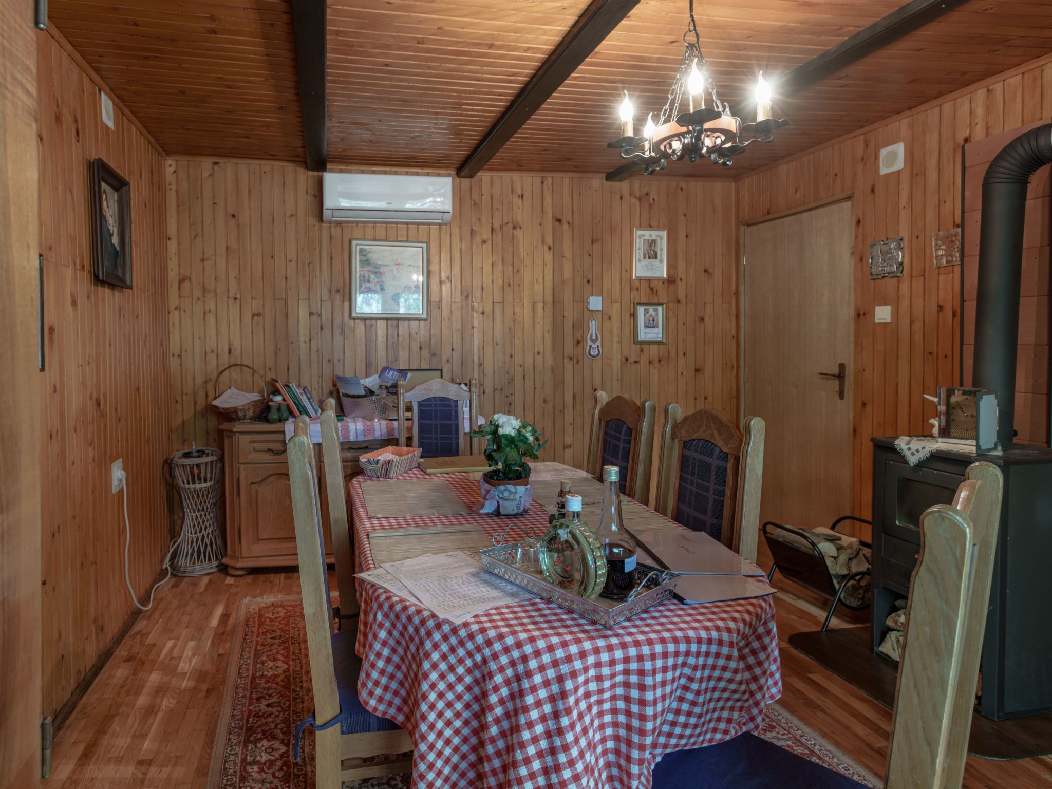House Rukova Hiža - Binnen