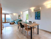 Maison Bullea