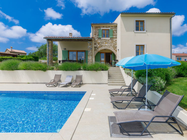 8-persoons villa Stuartma in Buje met privézwembad en wellness in Buje