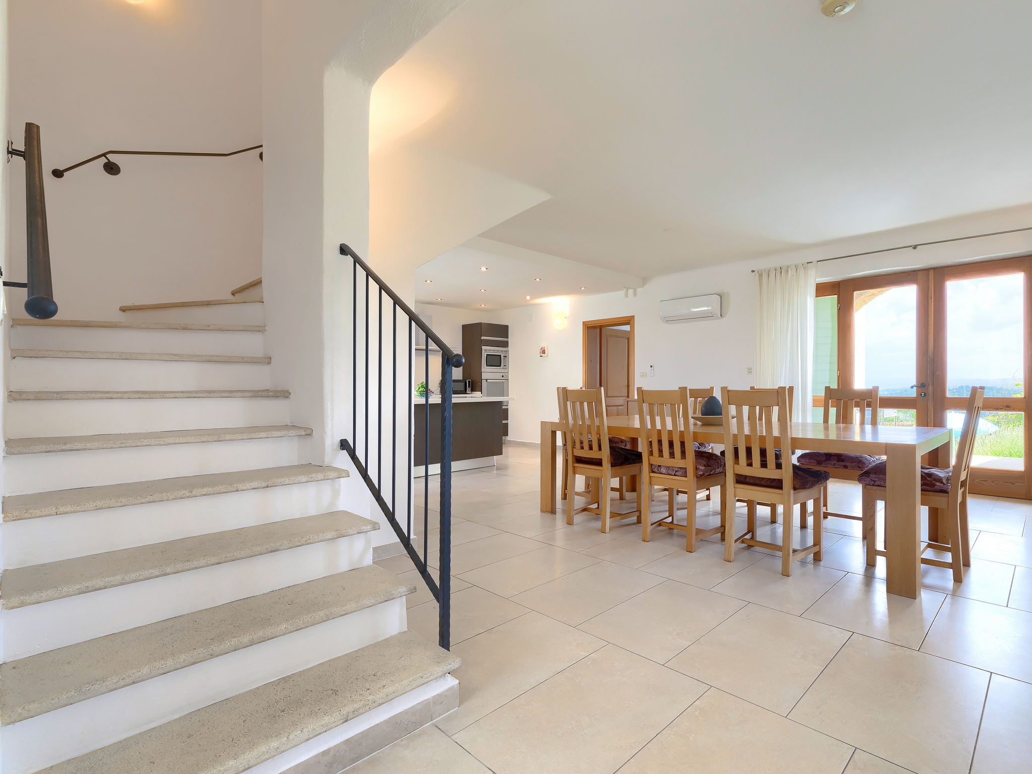 Villa Stuartma – Cuisine et coin repas, photo 13 sur 38