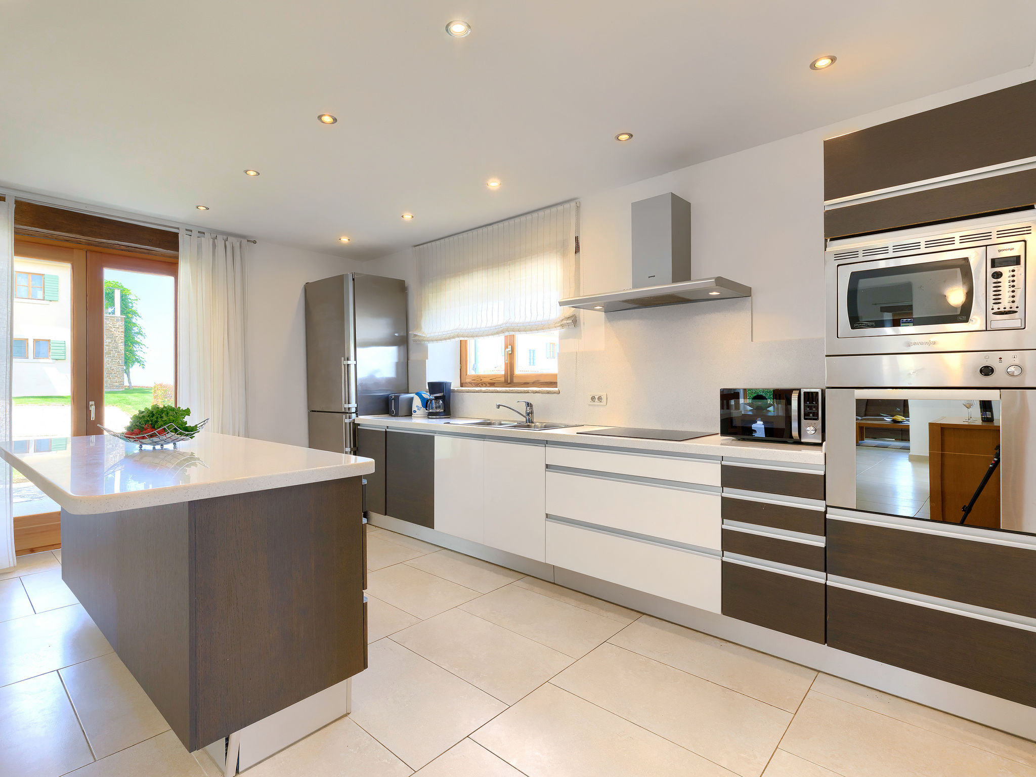 Villa Stuartma – Cuisine et coin repas, photo 9 sur 38