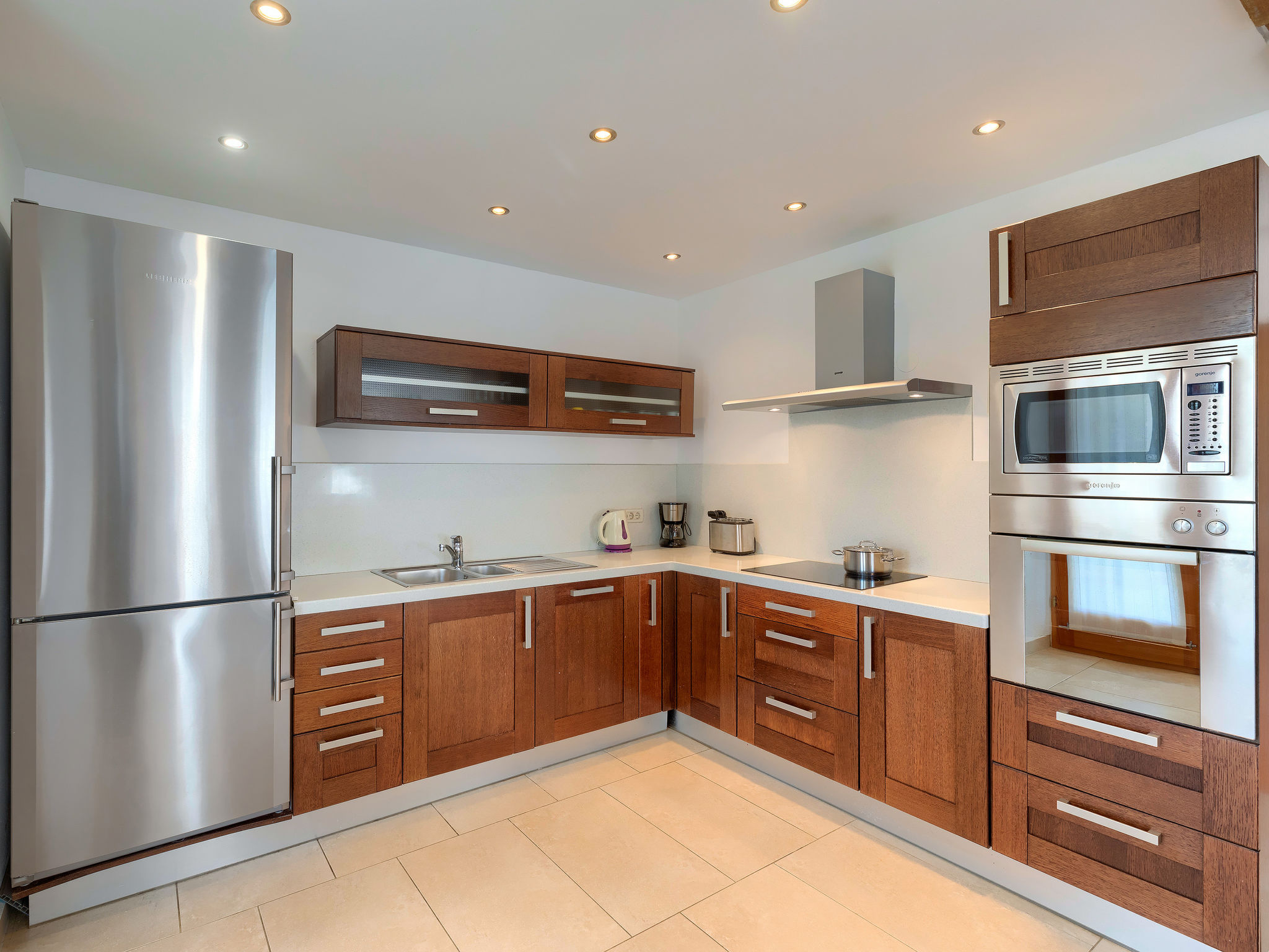 Villa Morgan – Cuisine et coin repas, photo 13 sur 40