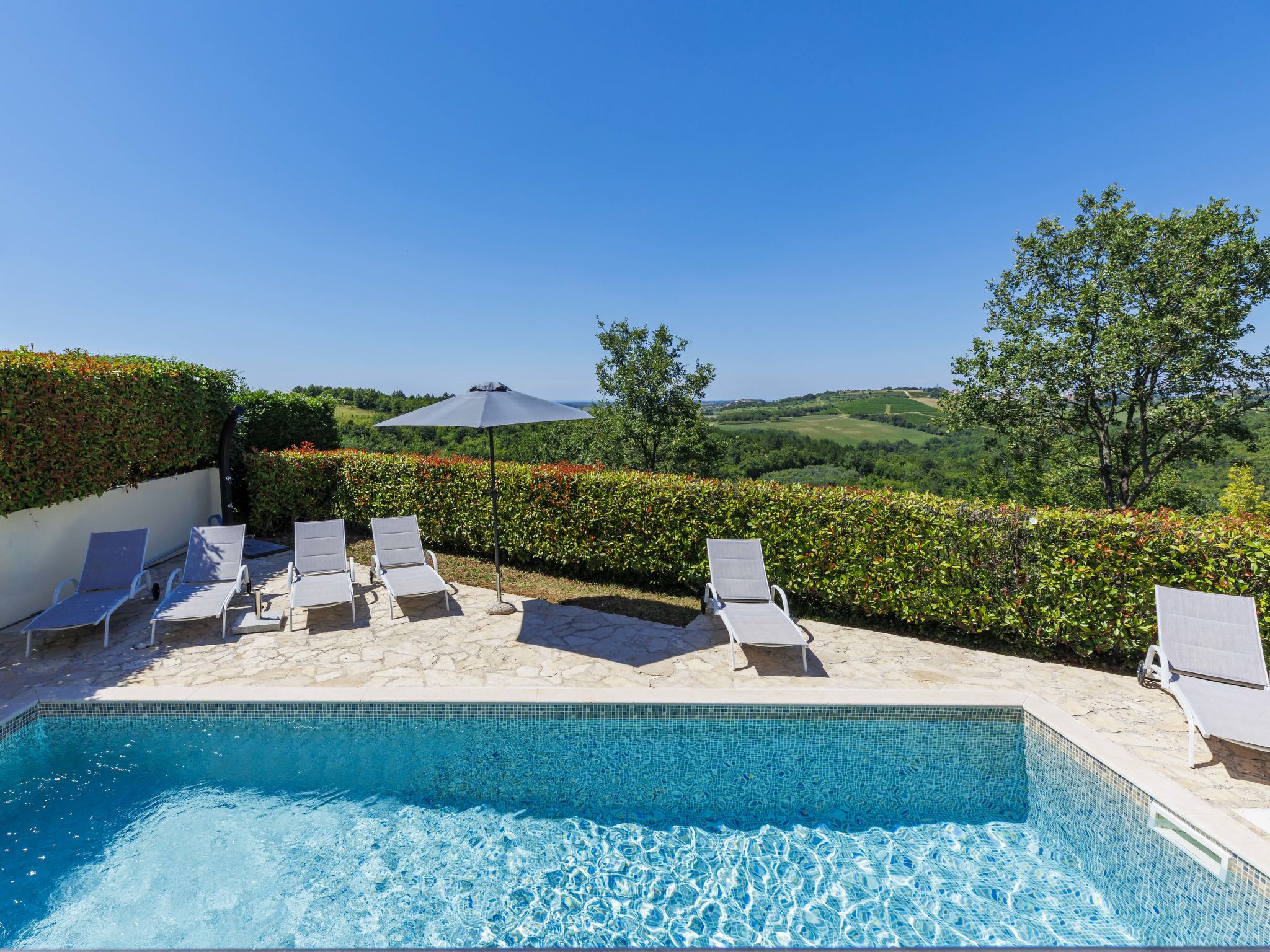 Morgan — Pool Outdoor (3 of 40)