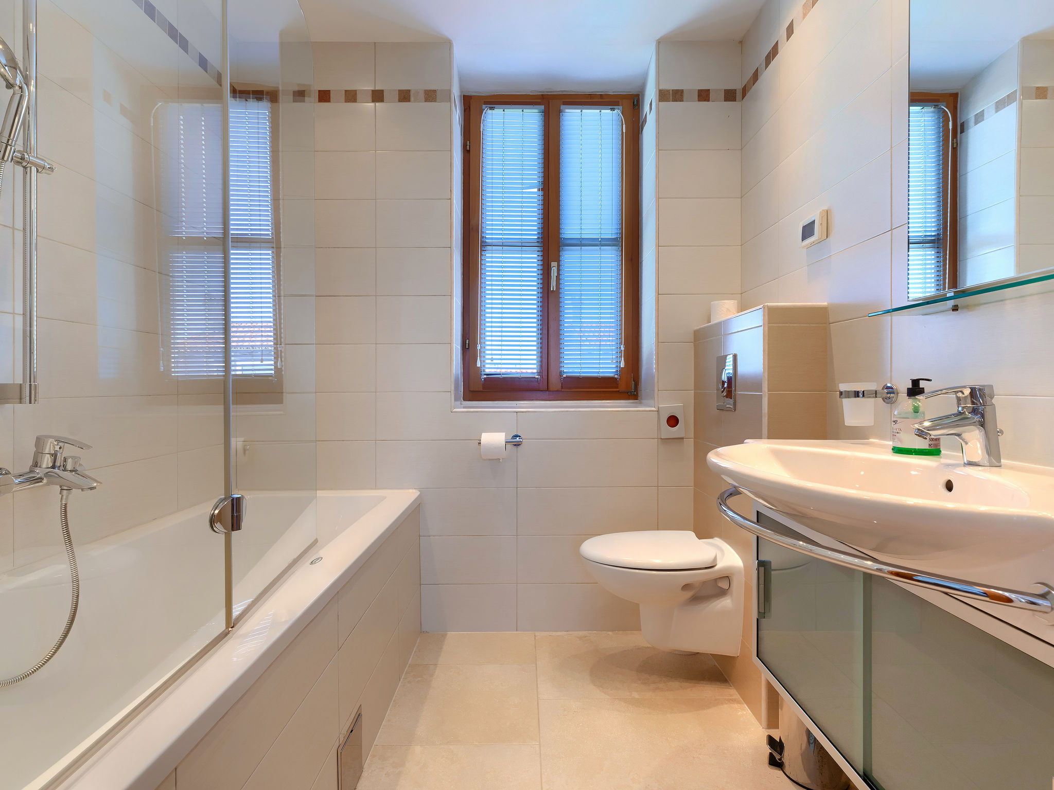Villa Morgan – Salle de bains, photo 8 sur 40