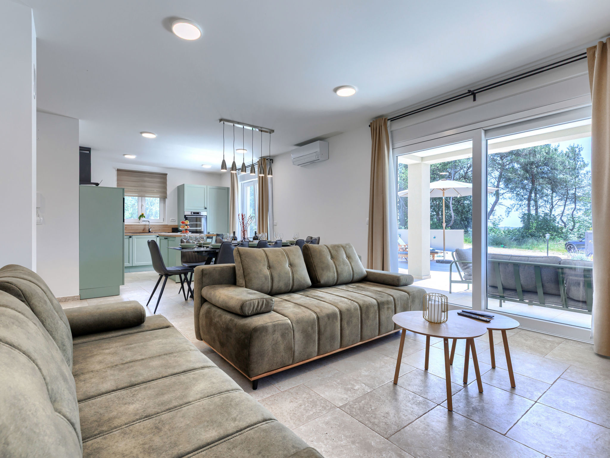 Villa Tramonto: Ruime oase met verwarmd zwembad nabij Buje - foto 7