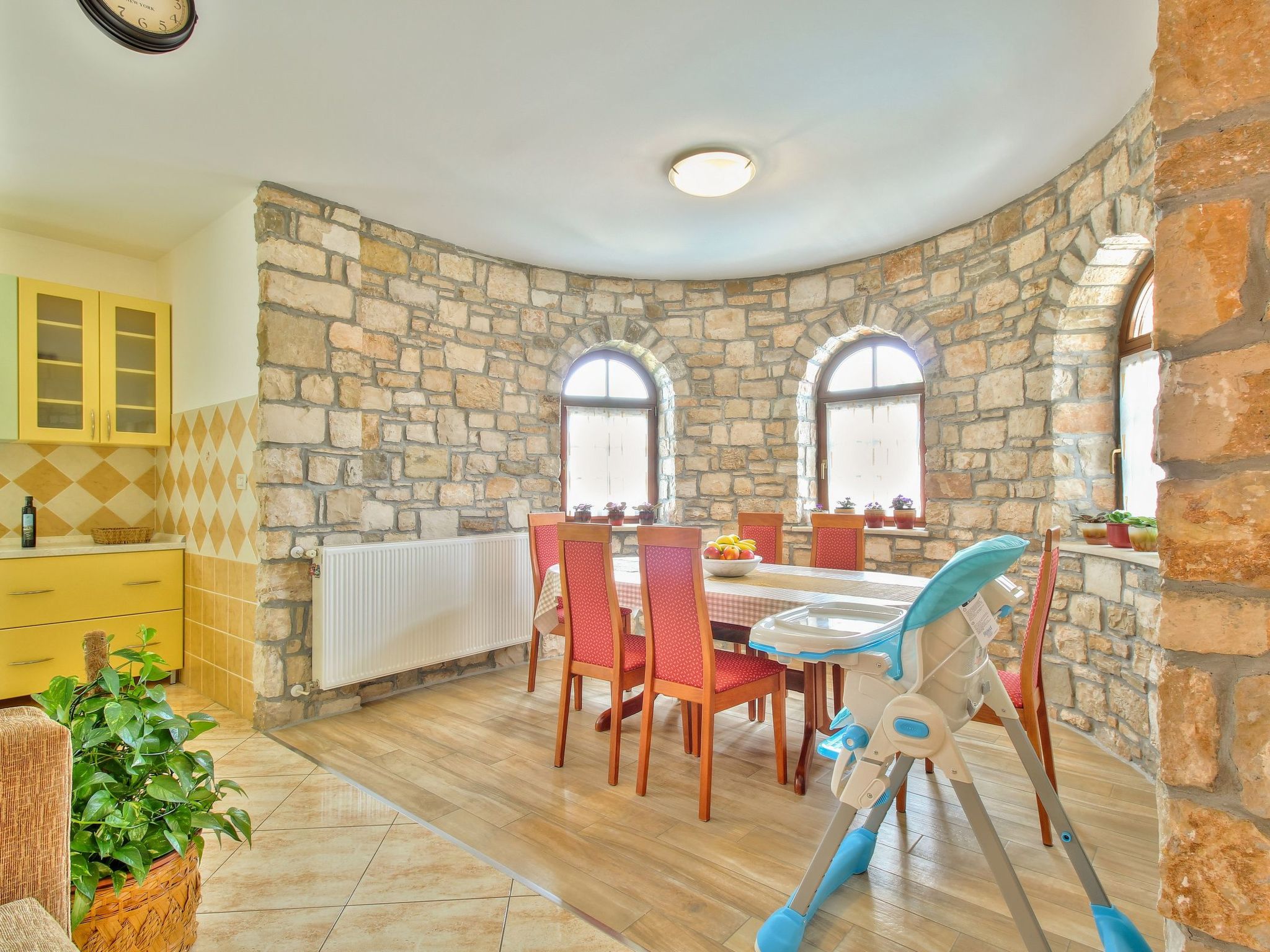 Schöne Ferienvilla Morena mit Pool-Drinnen